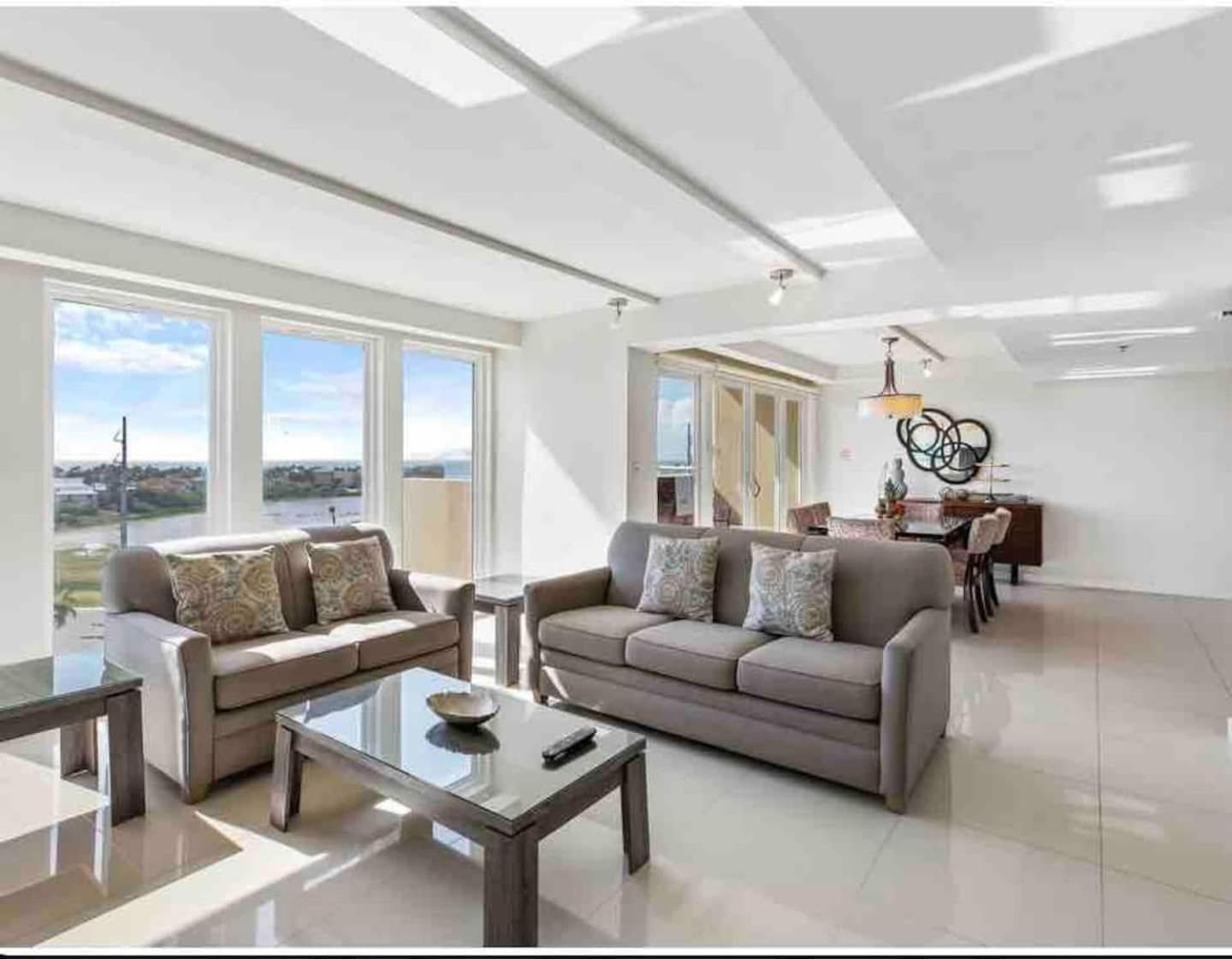Bahia Mar Solare Tower 6th floor Bayview Condo 2bd 2ba with Pools, South Padre Island, photo 2