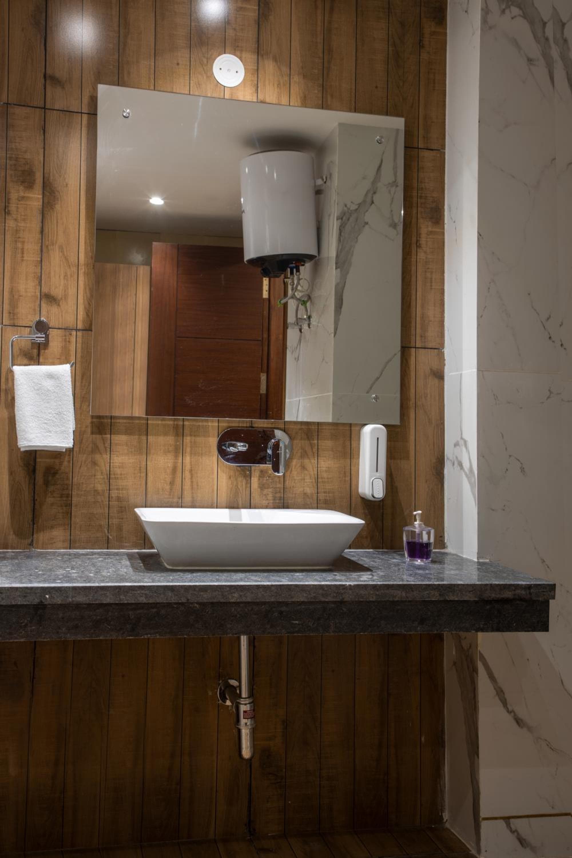 Perch Service Apartment-MG Road, Gurgaon, photo 3