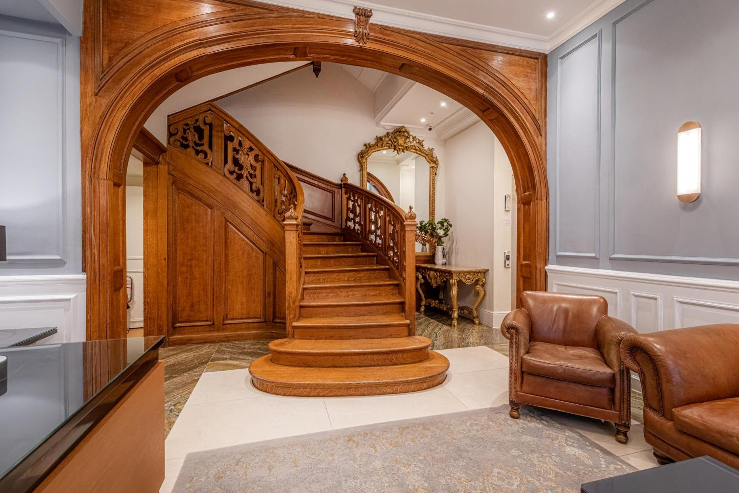 Hotel reception at Chesham Court Knightsbridge