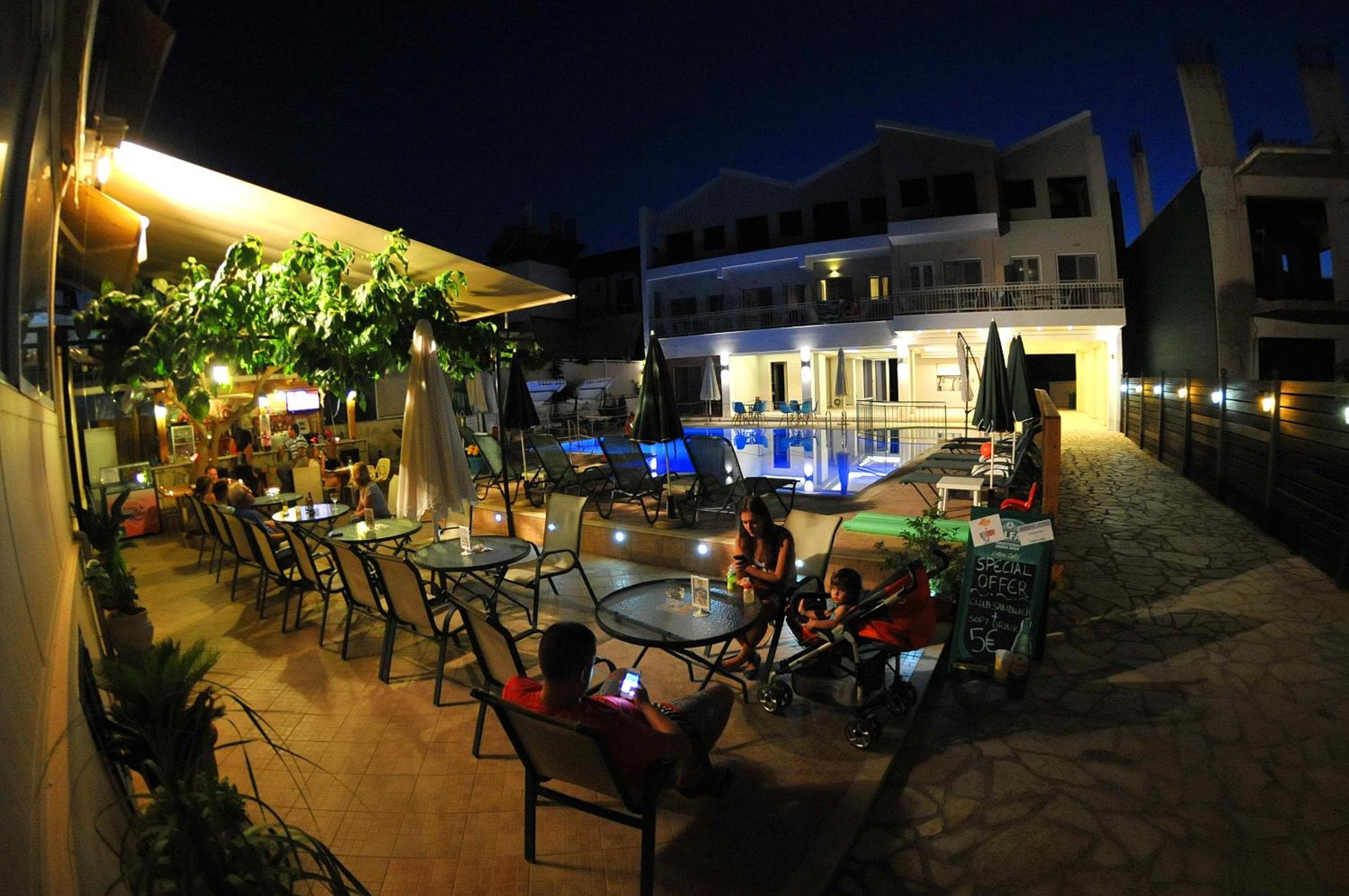 Aggelos Apartments & Deluxe Studios, Nydri, photo 3