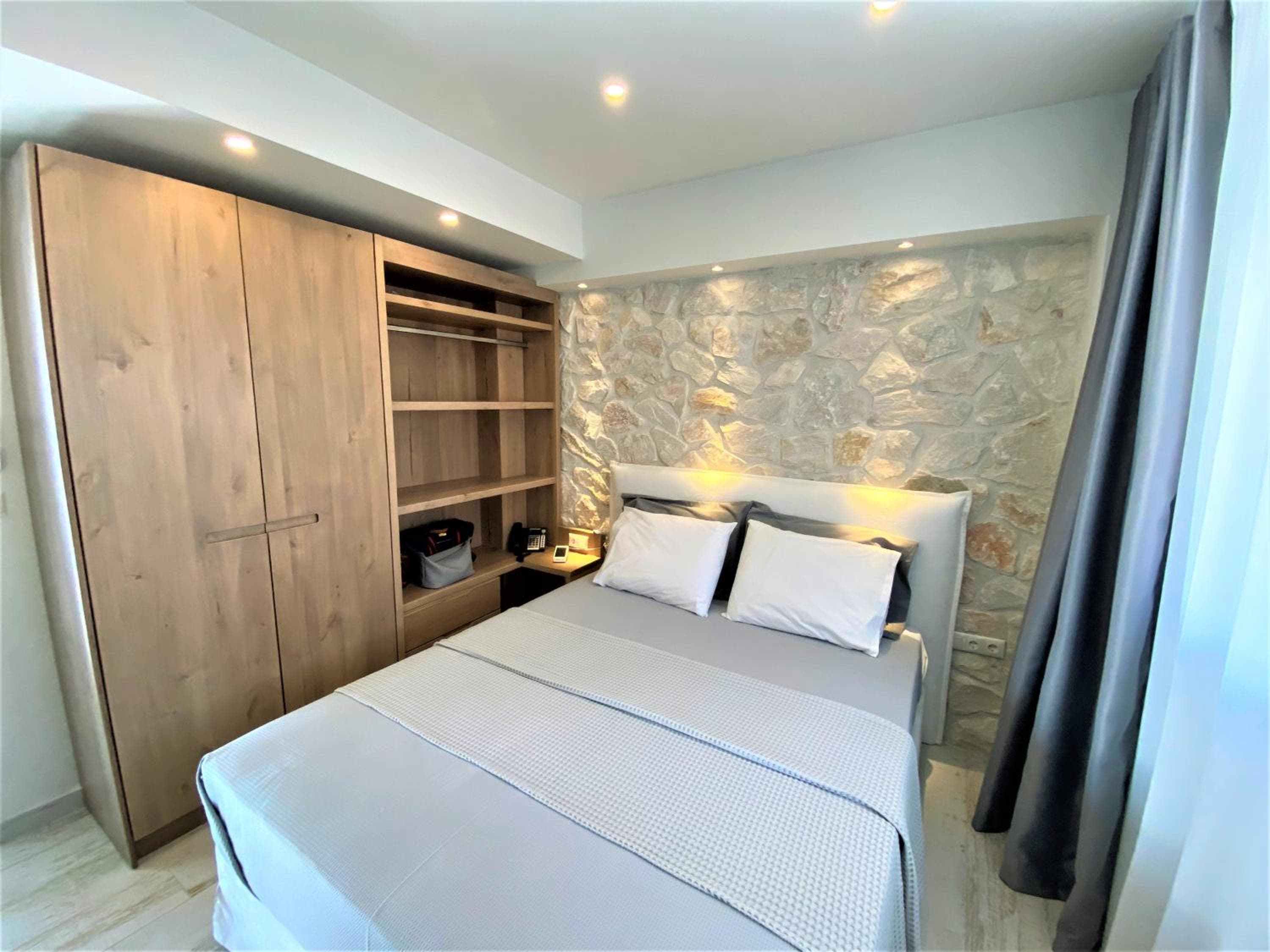 Kali Thea Suites, Neos Marmaras, photo 5