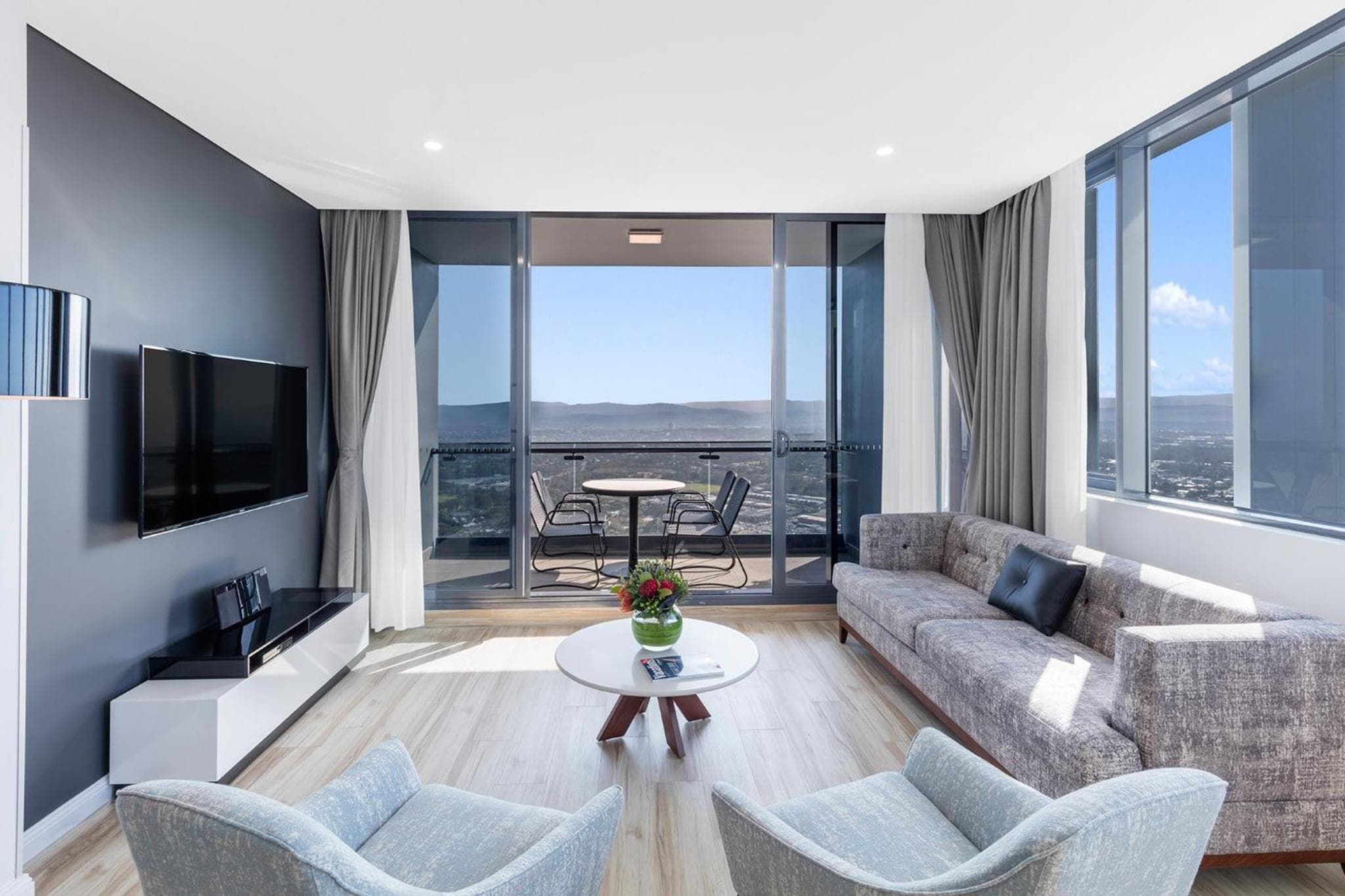 Meriton Suites Southport, Gold Coast, photo 5