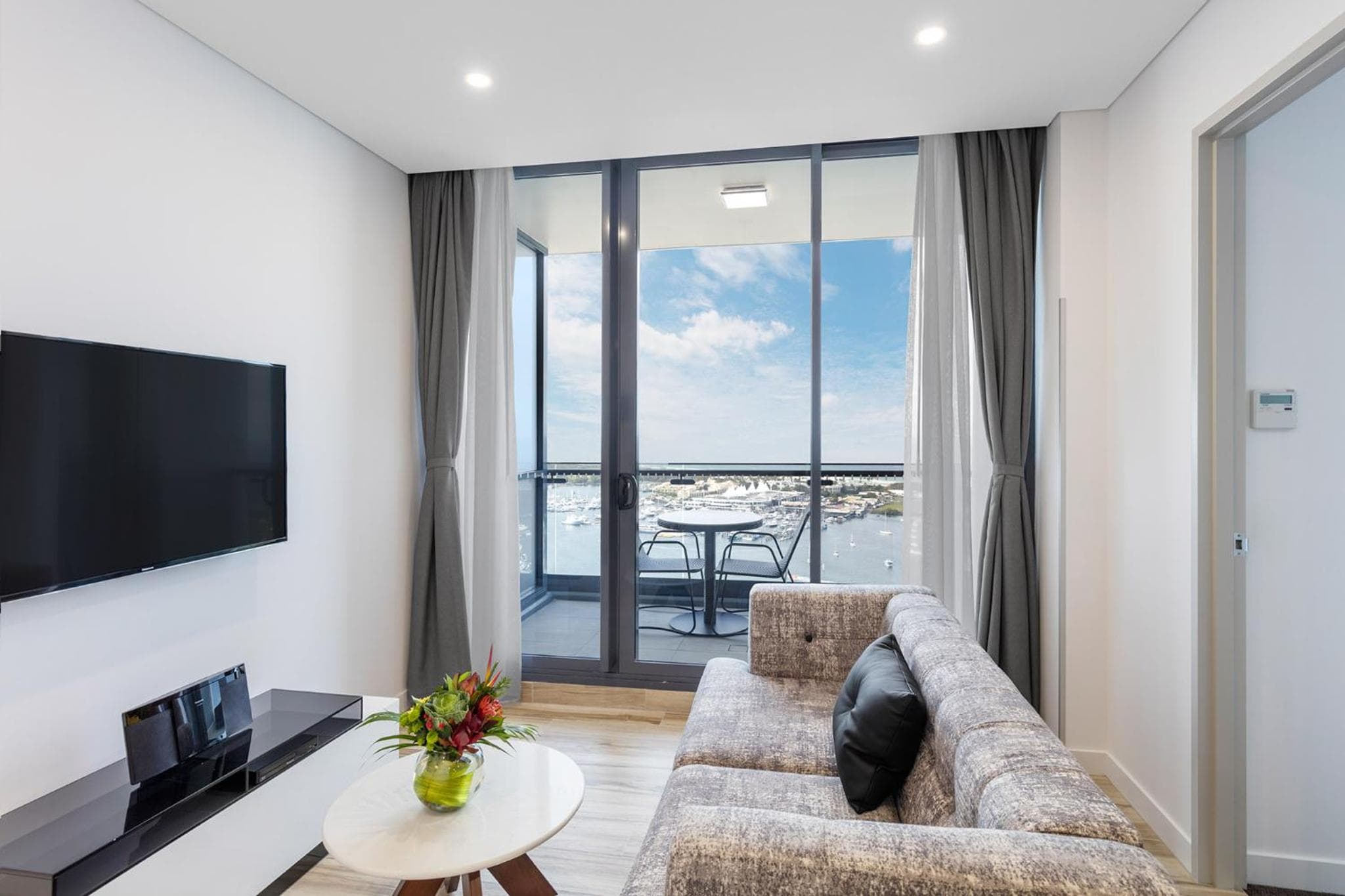Meriton Suites Southport, Gold Coast, photo 4