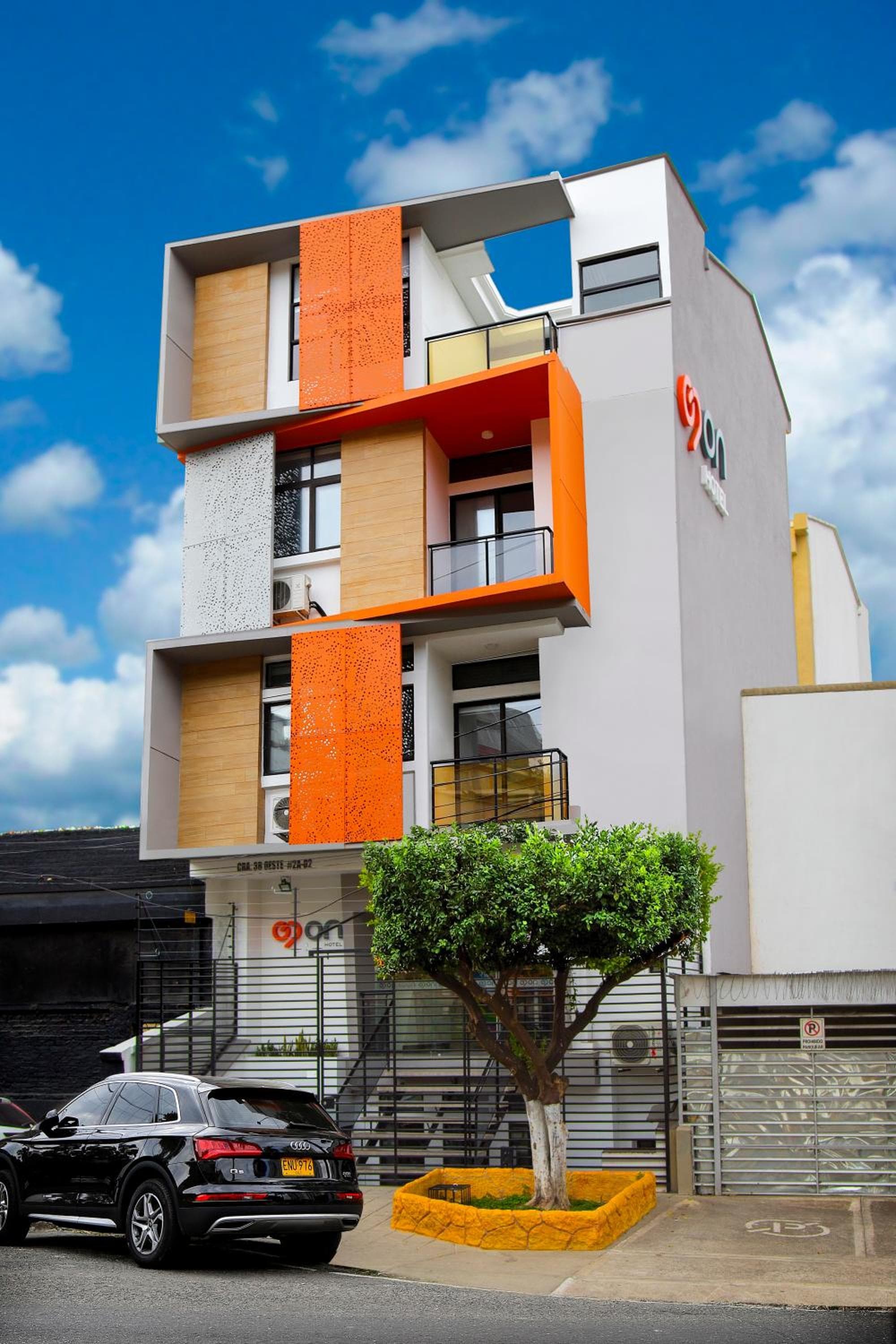 On Apartasuites, Cali