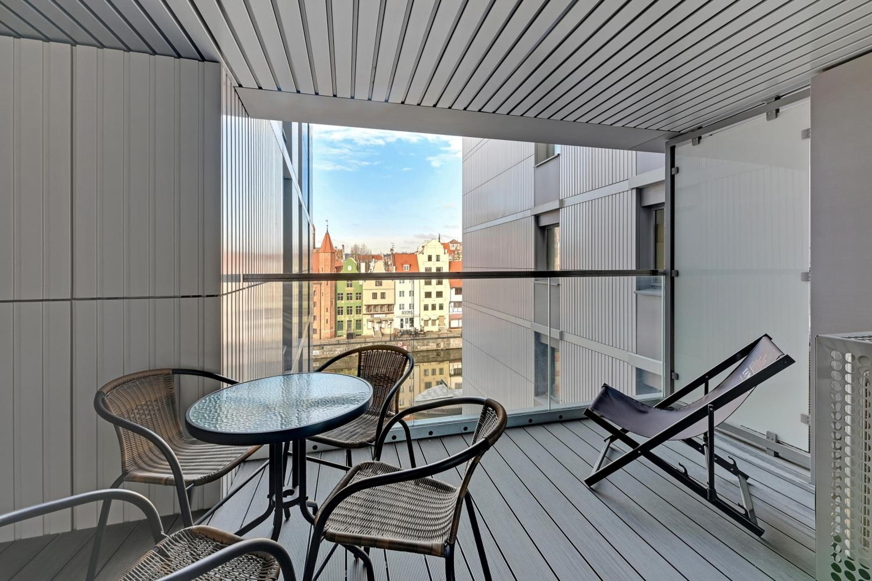 Granaria Premium Riverside & Parking by Downtown Apartments, Gdańsk, photo 2