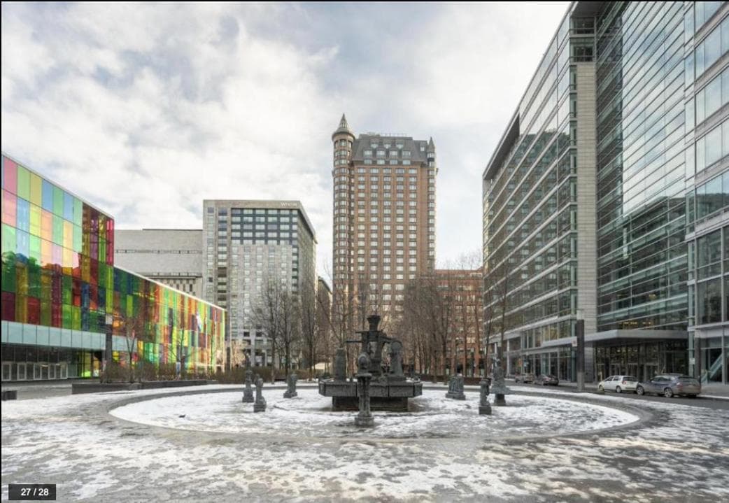 Bakan- Quartier des Congres, Convention District, Montréal