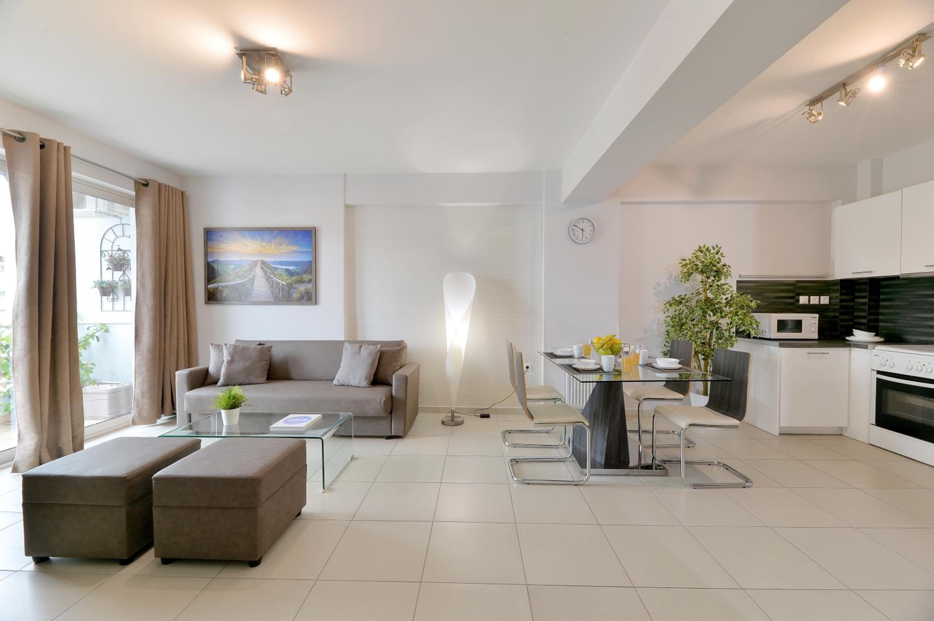 Alekos Apartments 1 - Νetflix & Comfort, Athens, photo 2