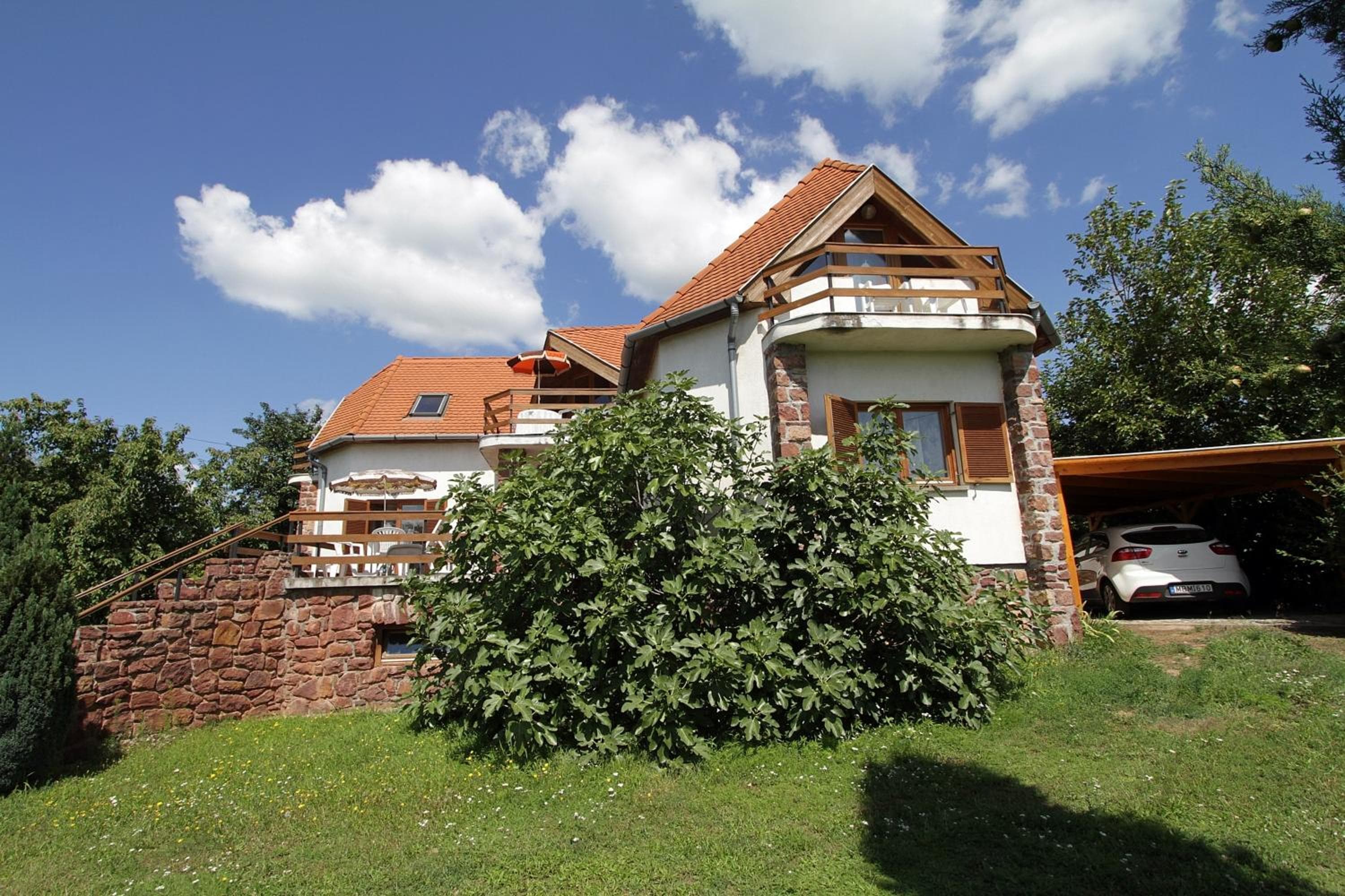 Vöröskő apartmanház, Révfülöp, photo 6