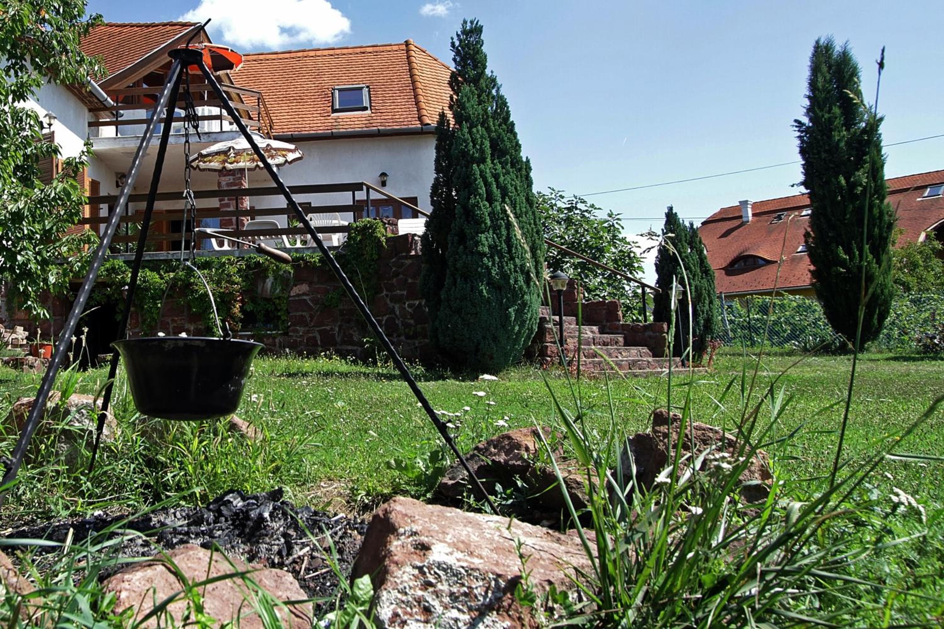 Vöröskő apartmanház, Révfülöp, photo 2