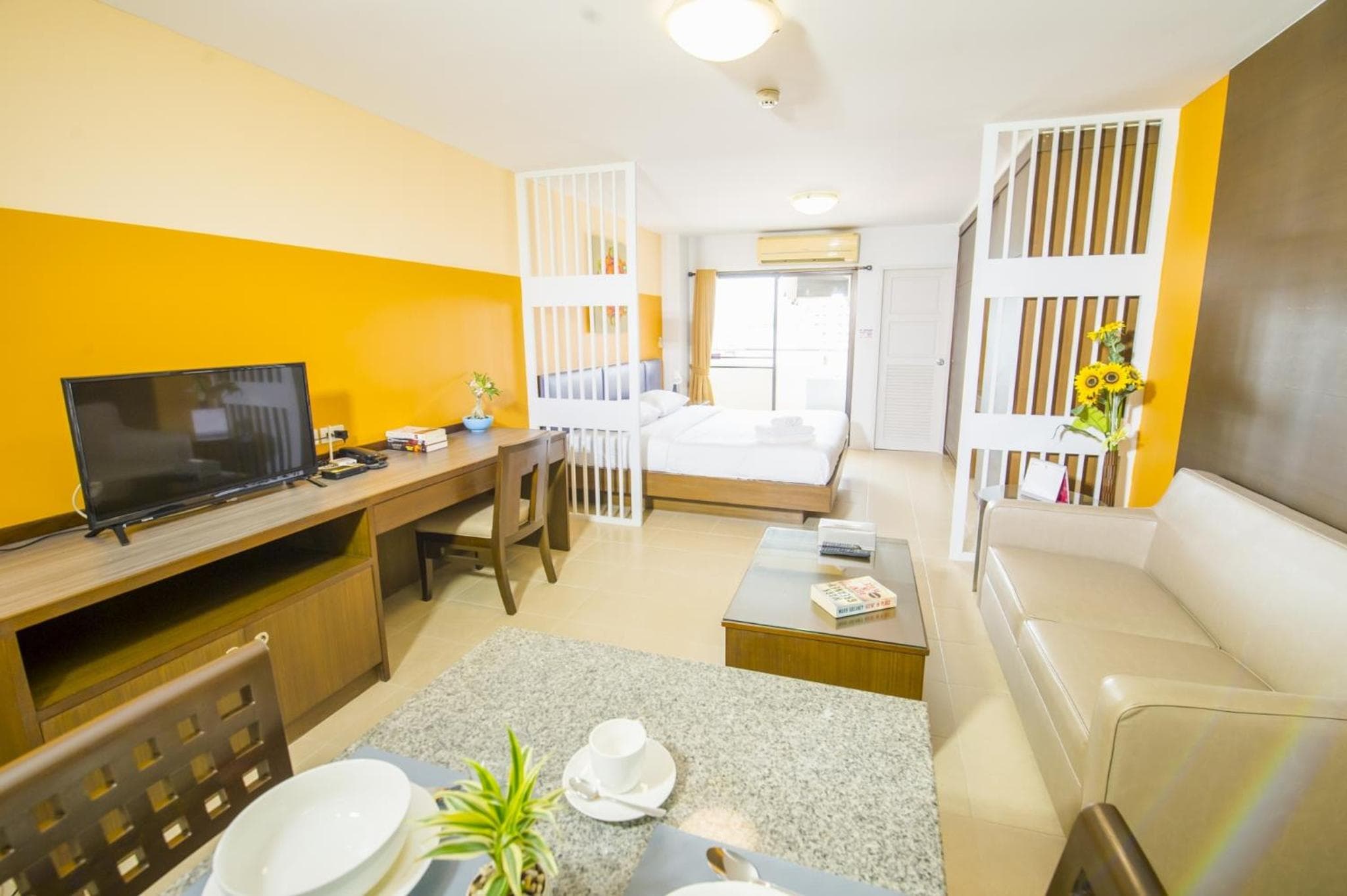 Sitara Place Serviced Apartment & Hotel, Bangkok, photo 2