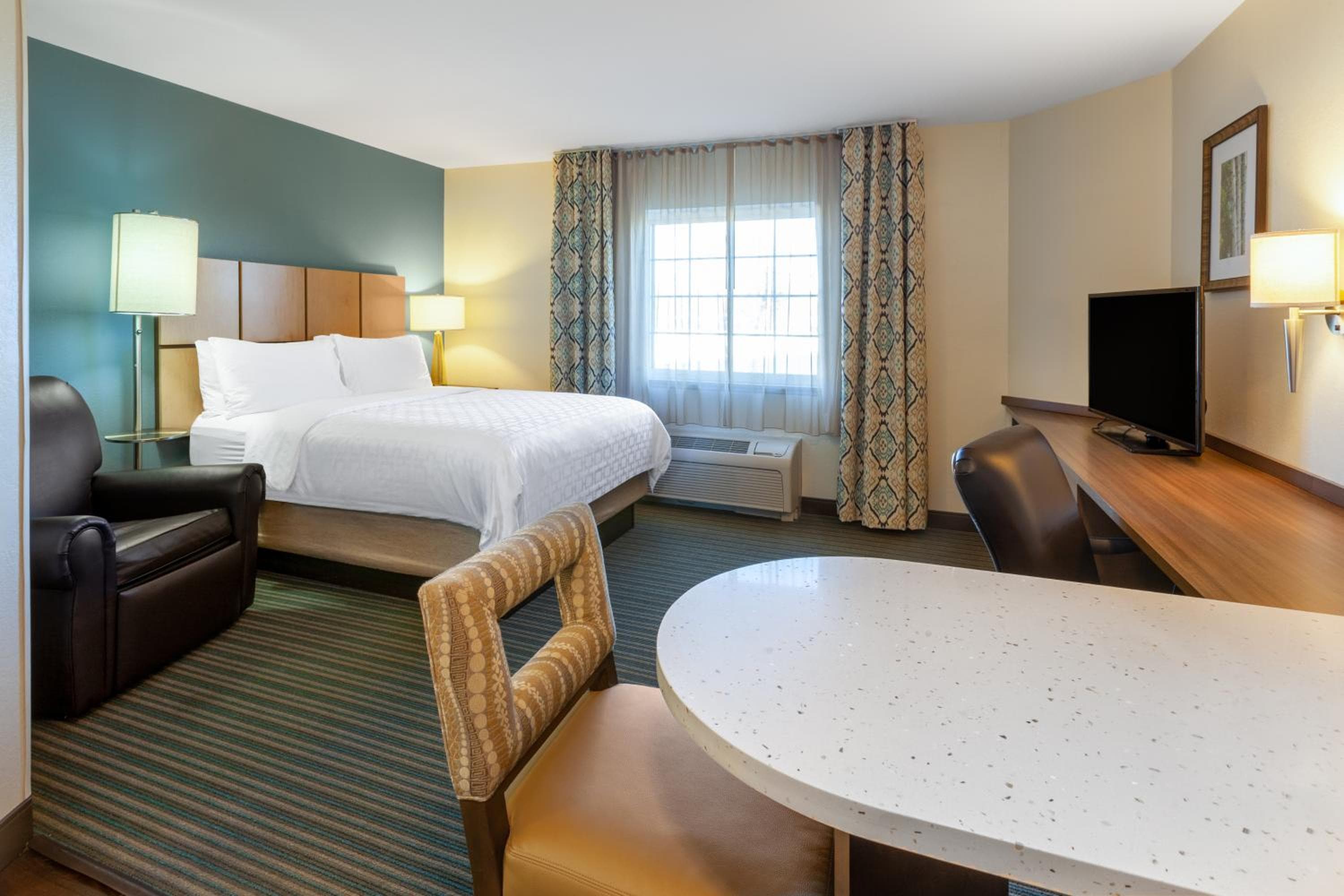 Candlewood Suites-West Springfield by IHG, West Springfield, photo 6