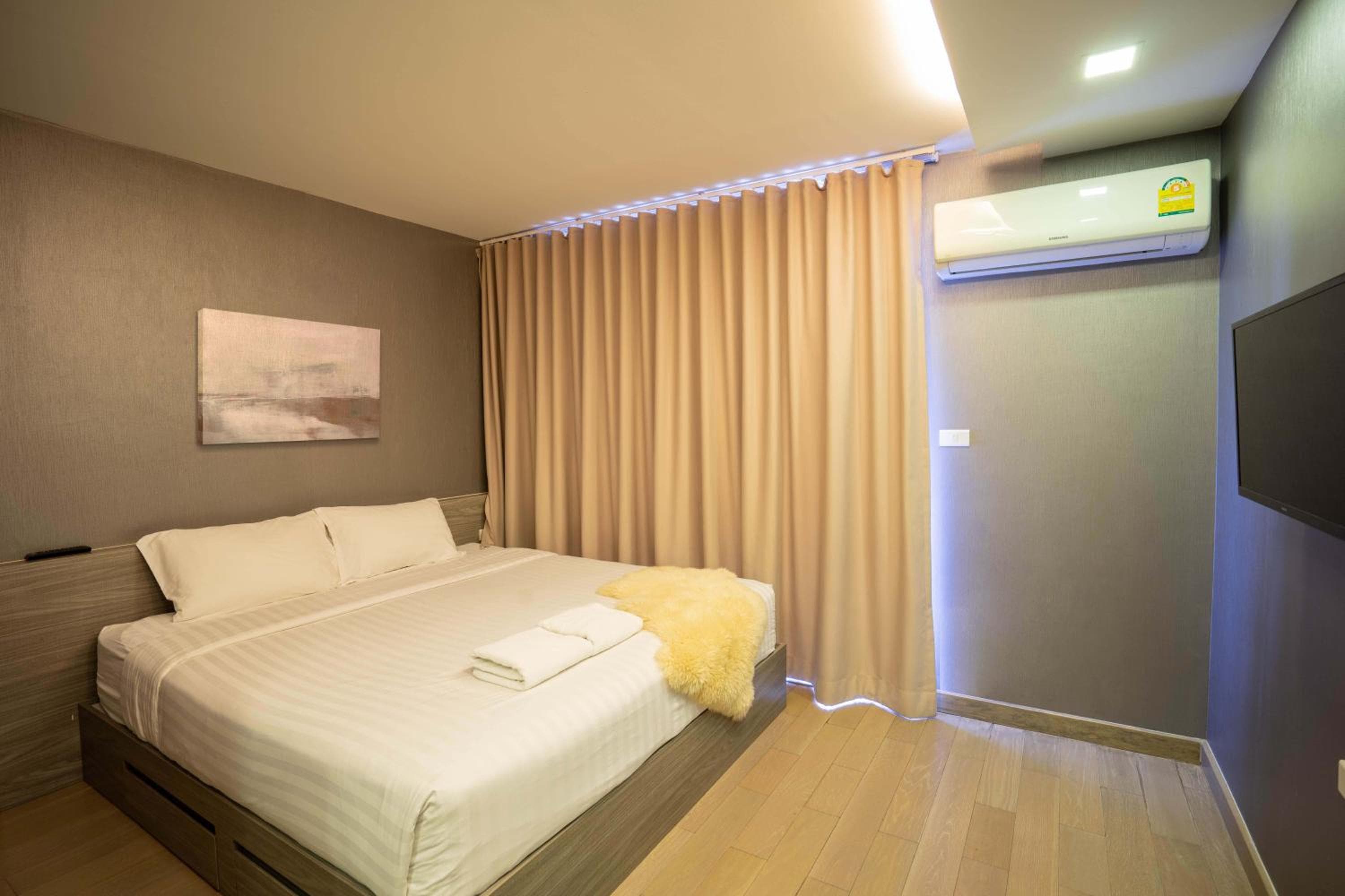 Dazzle Residence, Bangkok, photo 3