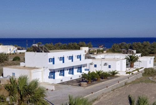 Mary Rooms, Perivolos