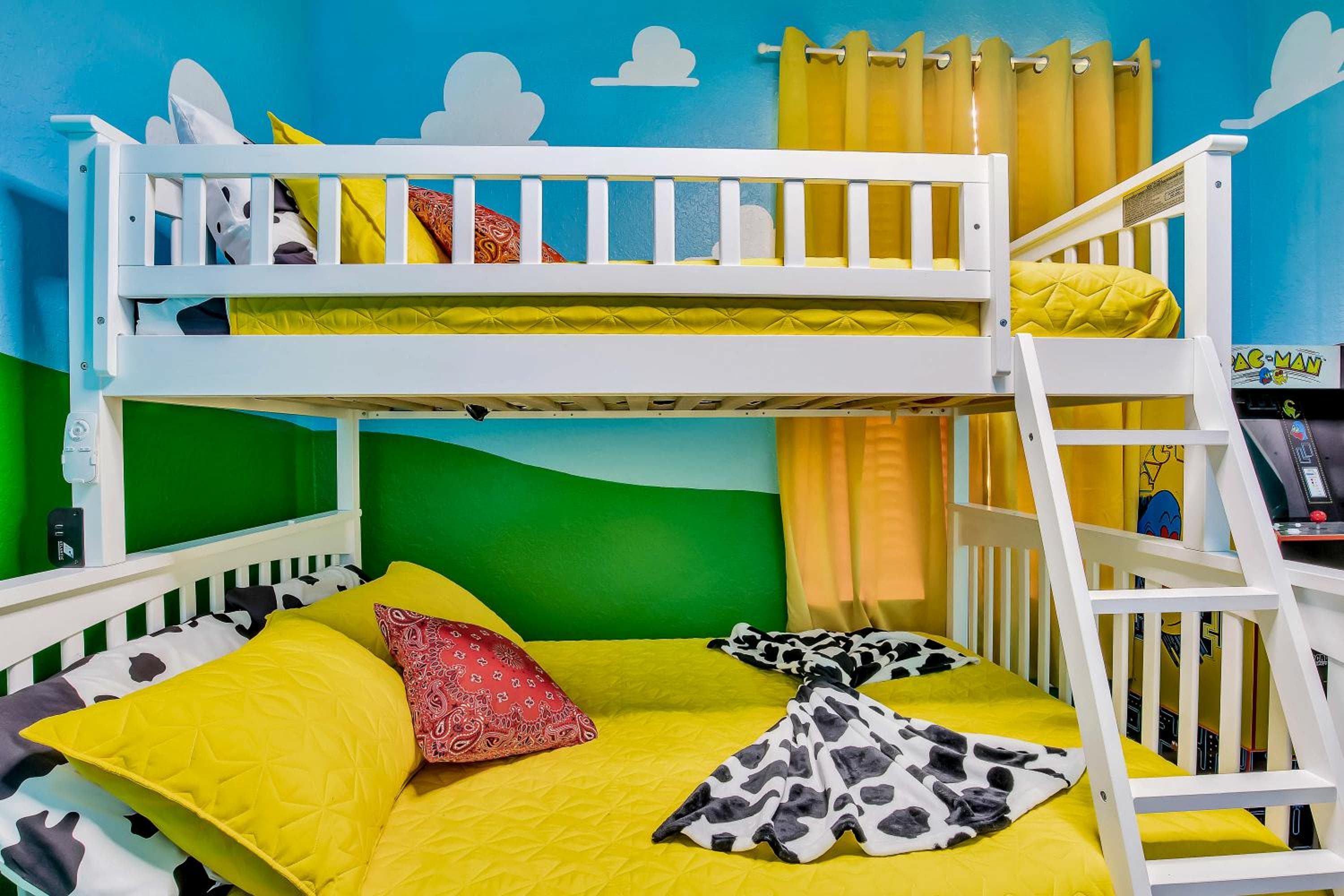 Magical Adventure Condo w Waterpark near Disney No Resort Fees, Orlando, photo 5
