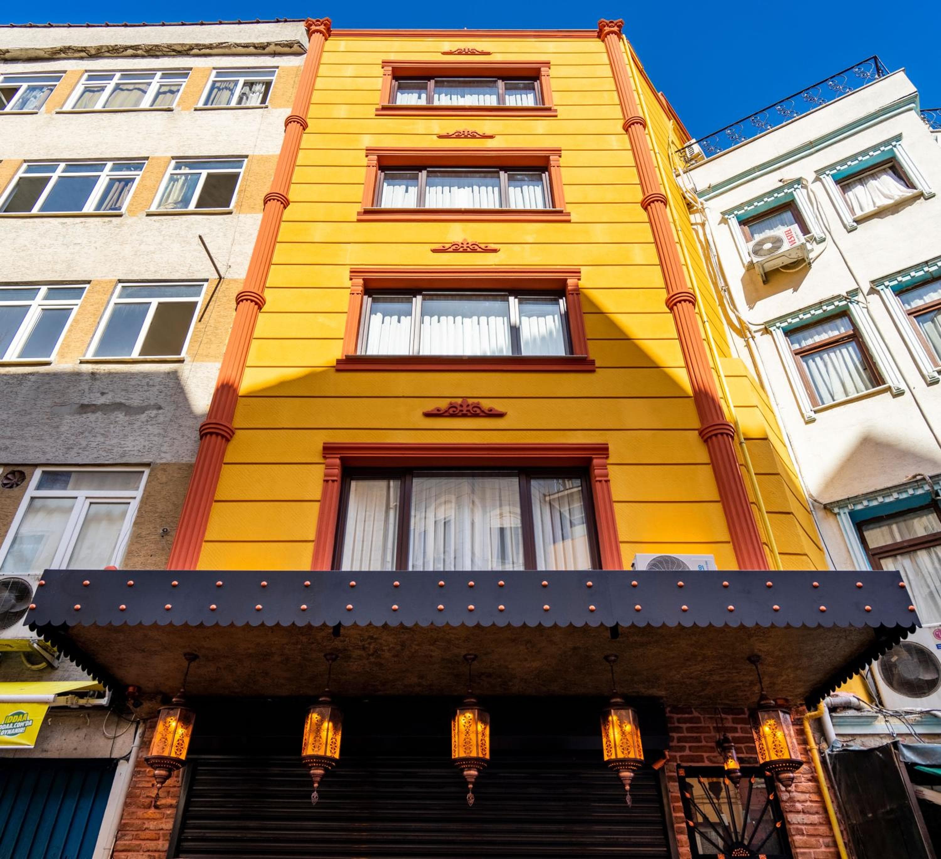 The First Ottoman Dream, Istanbul