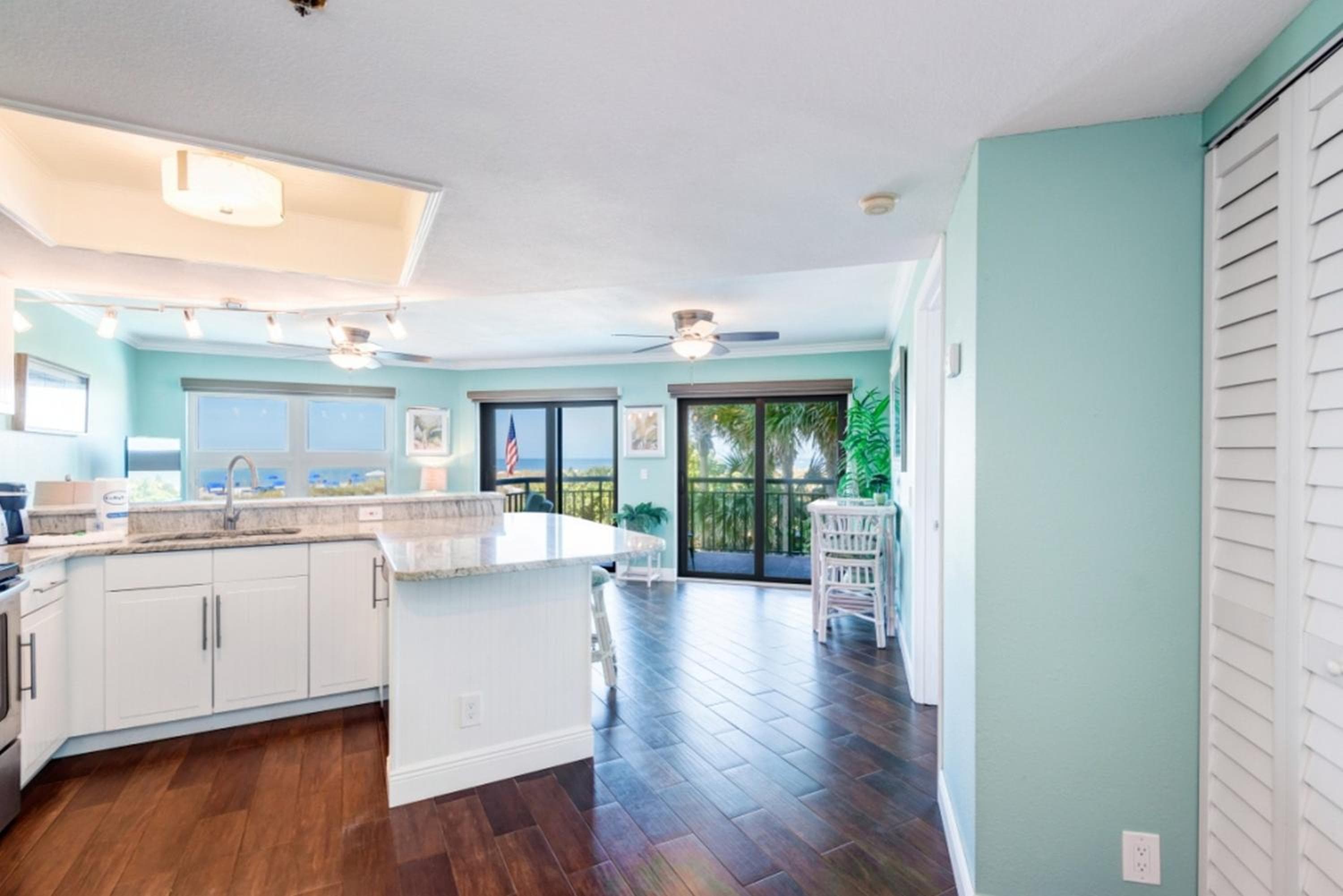 Gulf Strand Resort by Travel Resort Services, St Pete Beach, photo 6