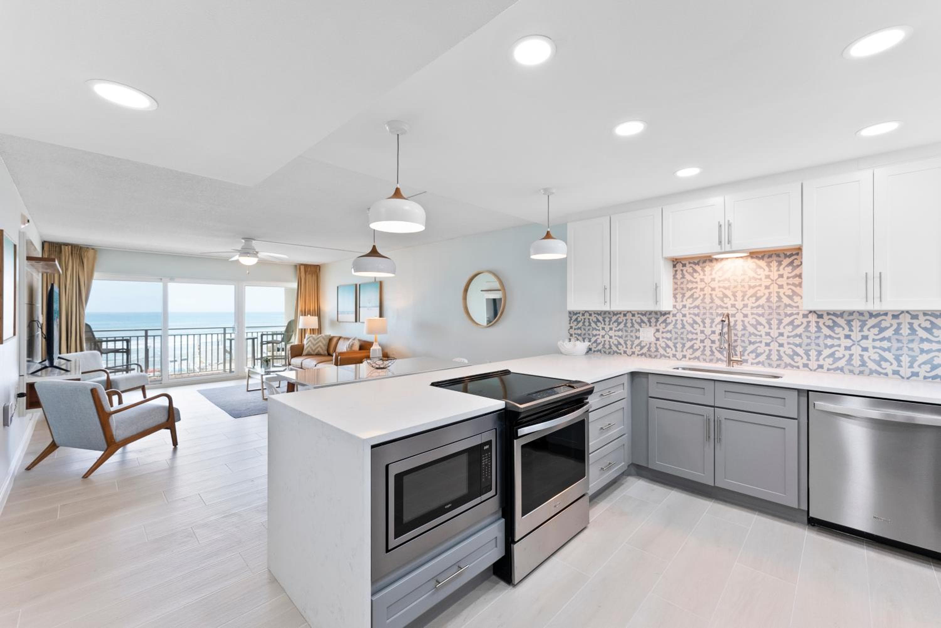 Paradise Beach Club - Oceanfront and Penthouse, Satellite Beach, photo 5