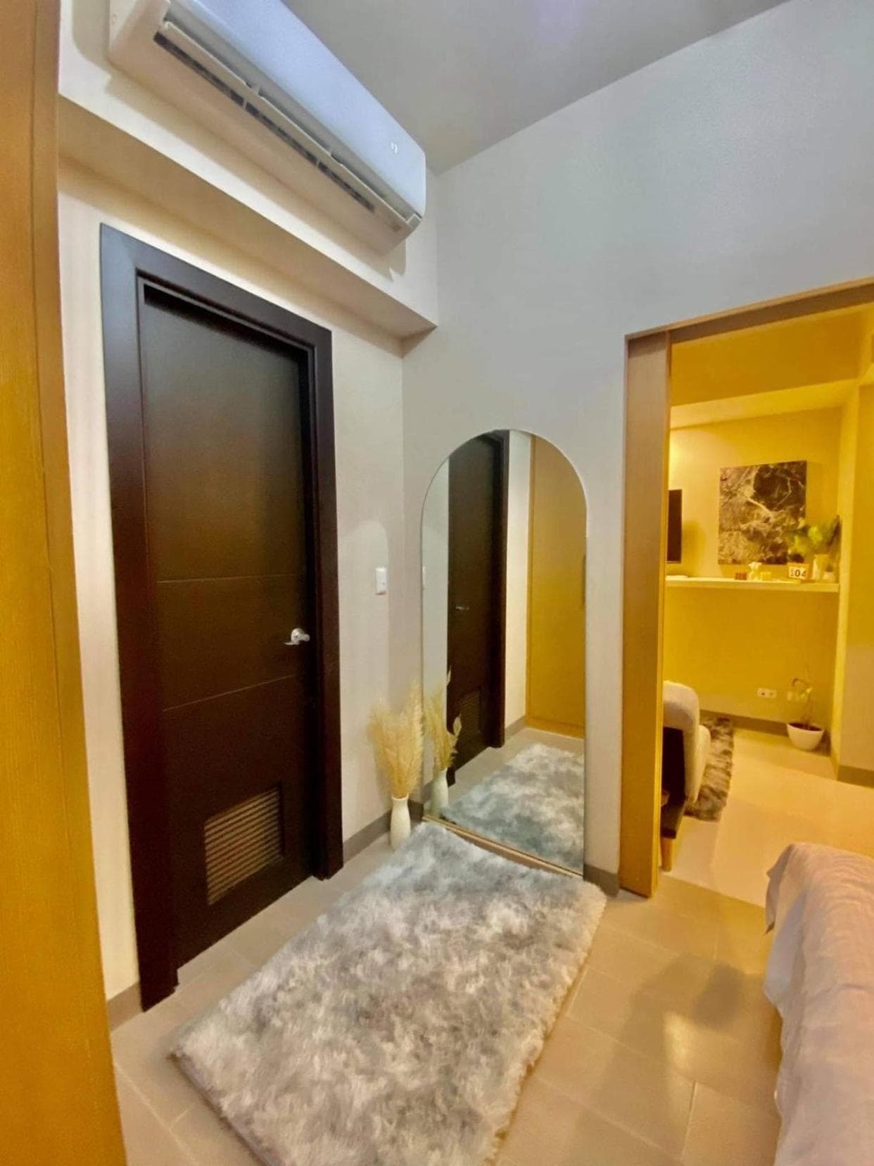 Uptown Parksuites, Manila