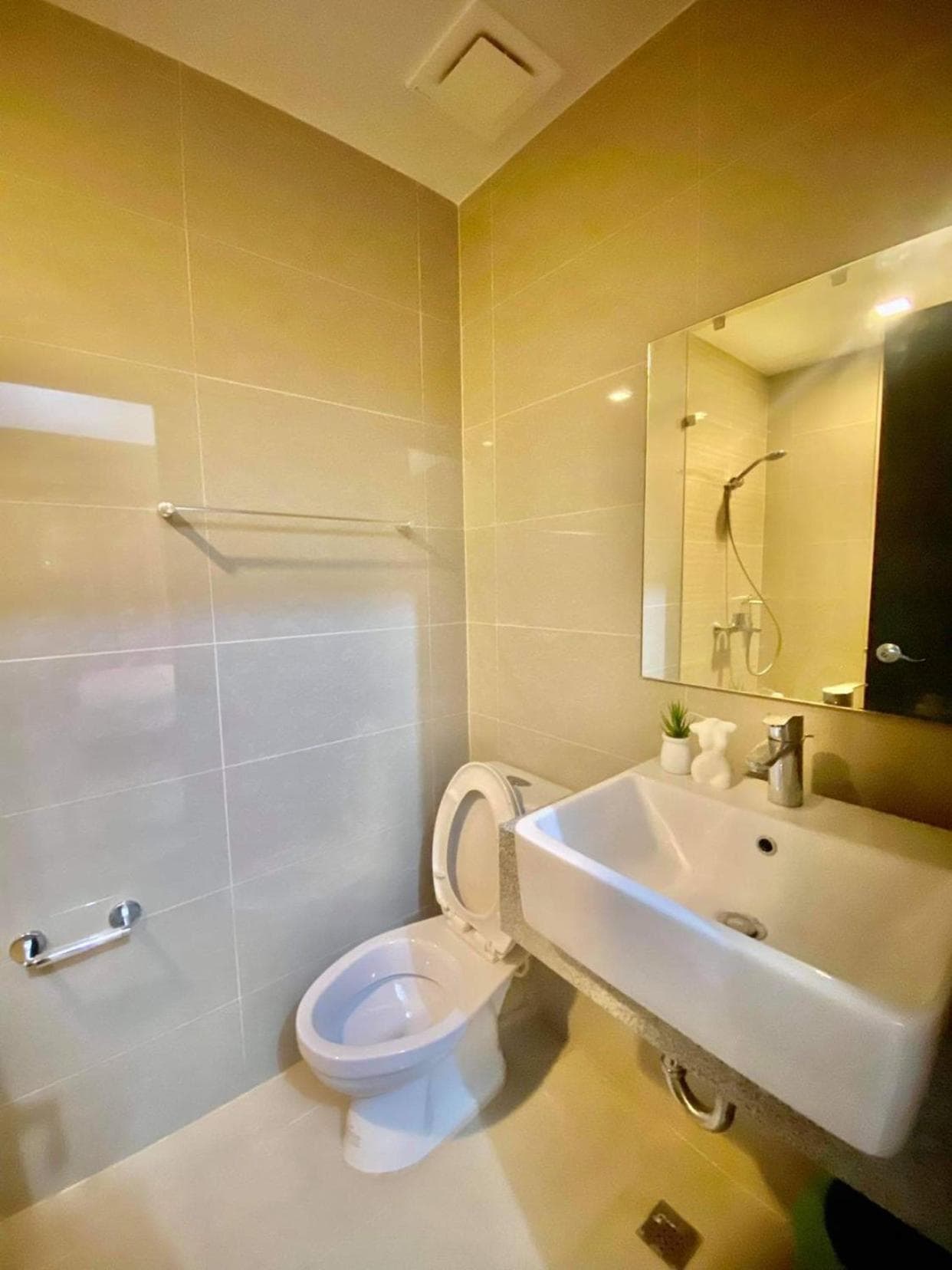 Uptown Parksuites, Manila, photo 3