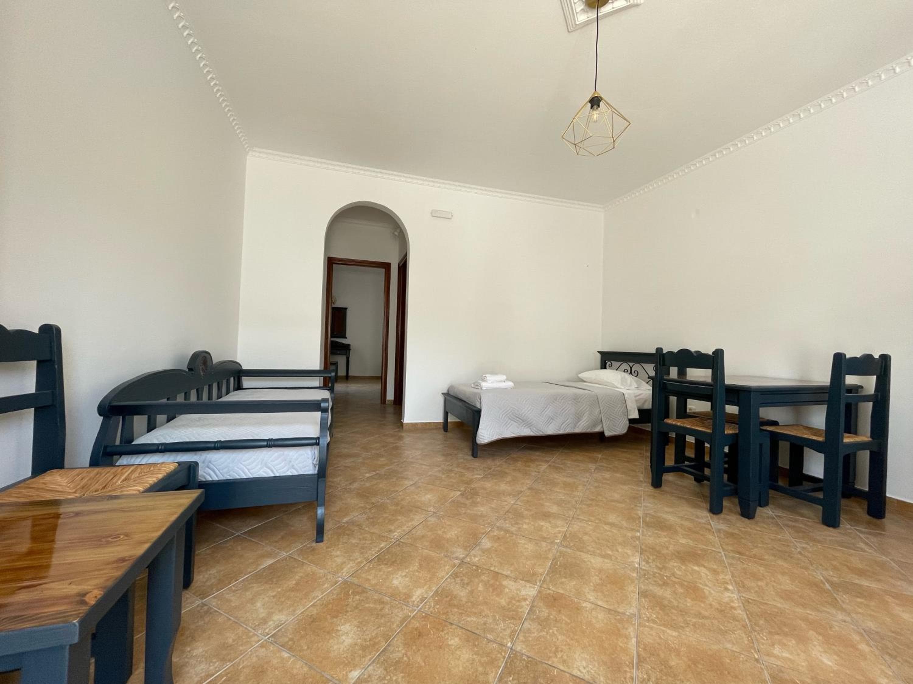 Leonidas Apartments, Kamari, photo 5