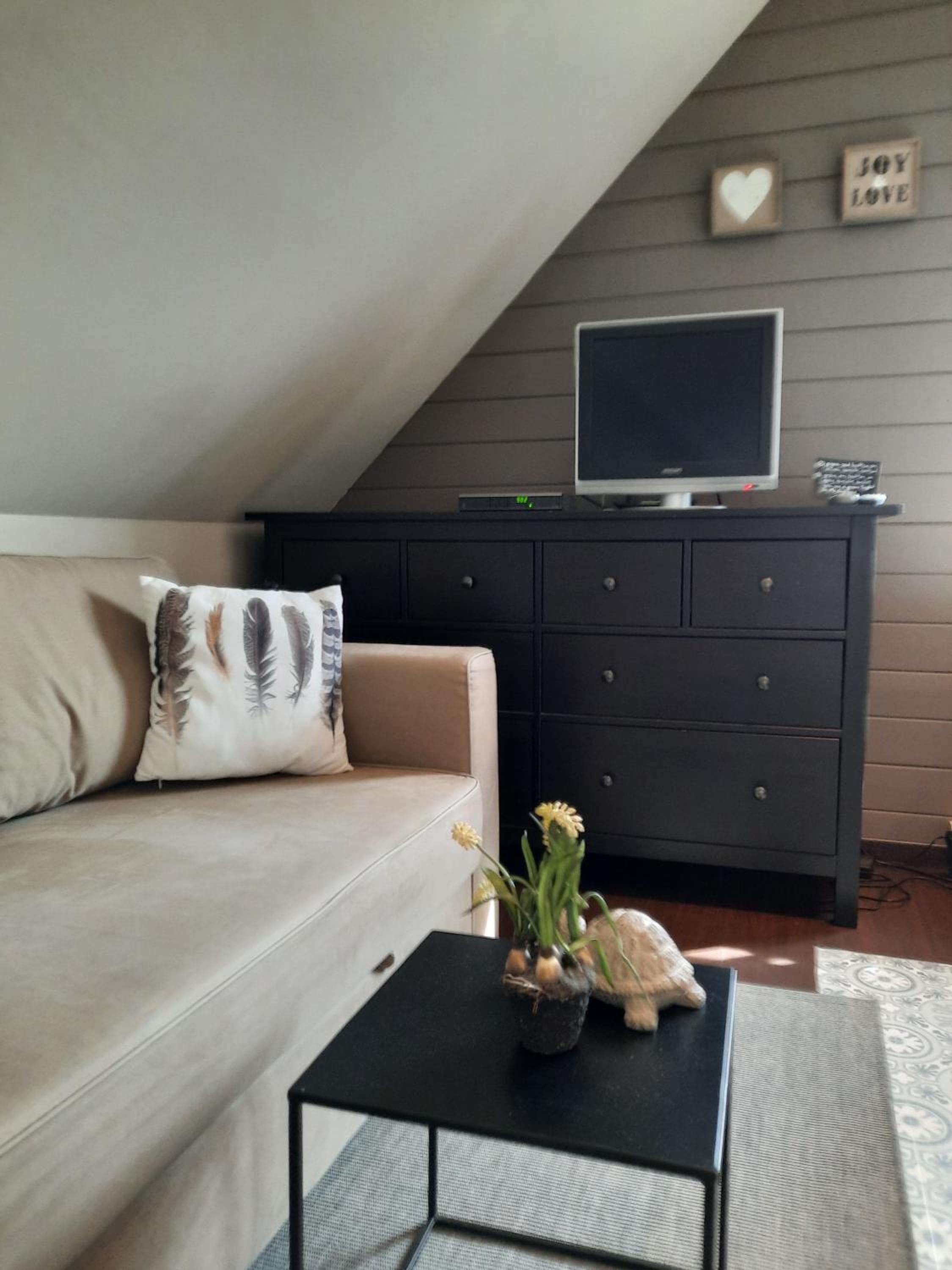 Casa-Cosi, tourist & business suites & flats with reserved parking and private terraces in shared garden with seasonal pool included, private sauna availab, Lokeren, photo 3