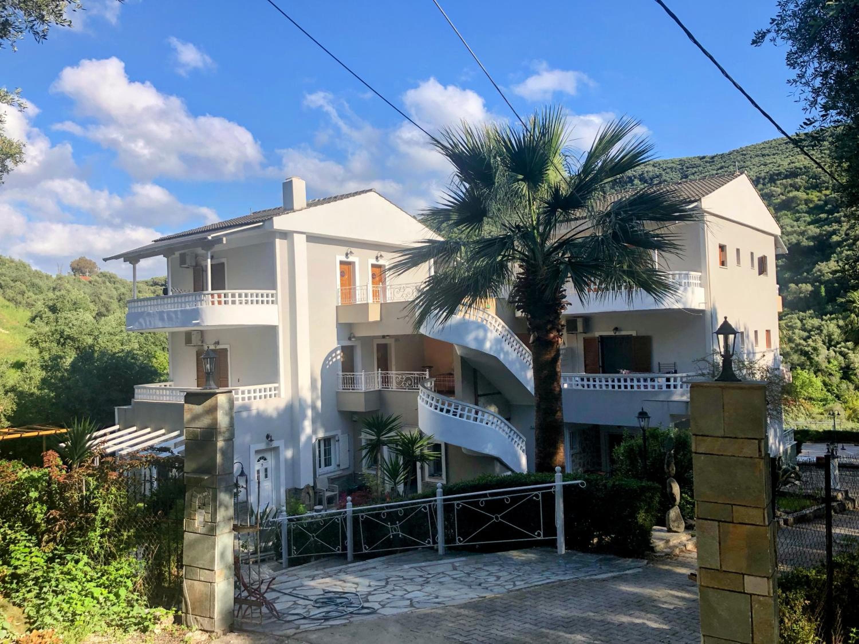 Golden Sun, Parga