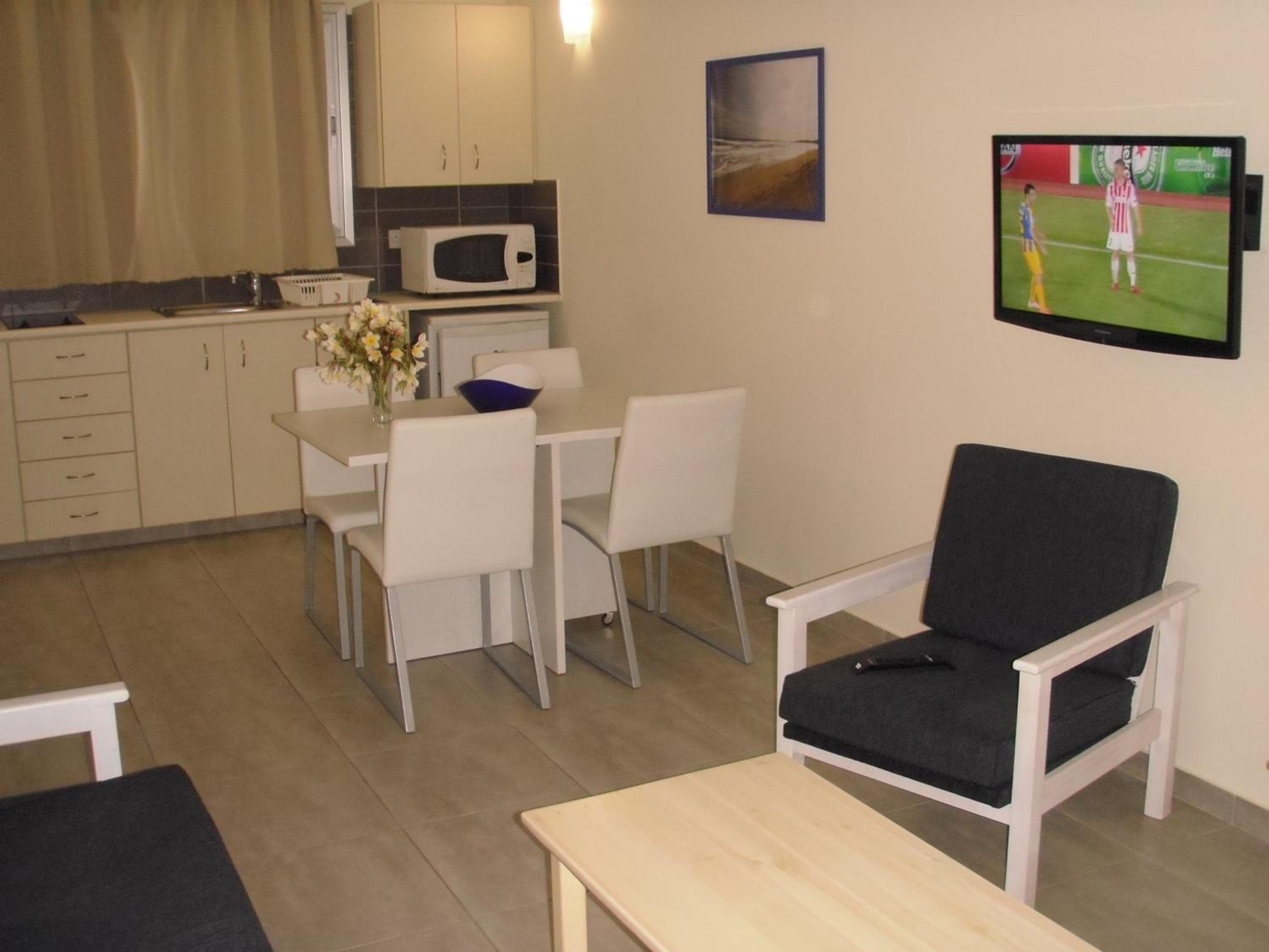 Eligonia Hotel Apartments, Ayia Napa, photo 2
