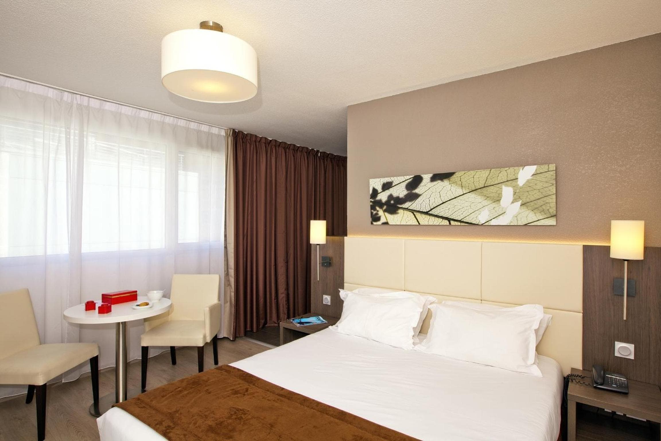 Hotel room at Séjours & Affaires Montreuil Saint Mandé
