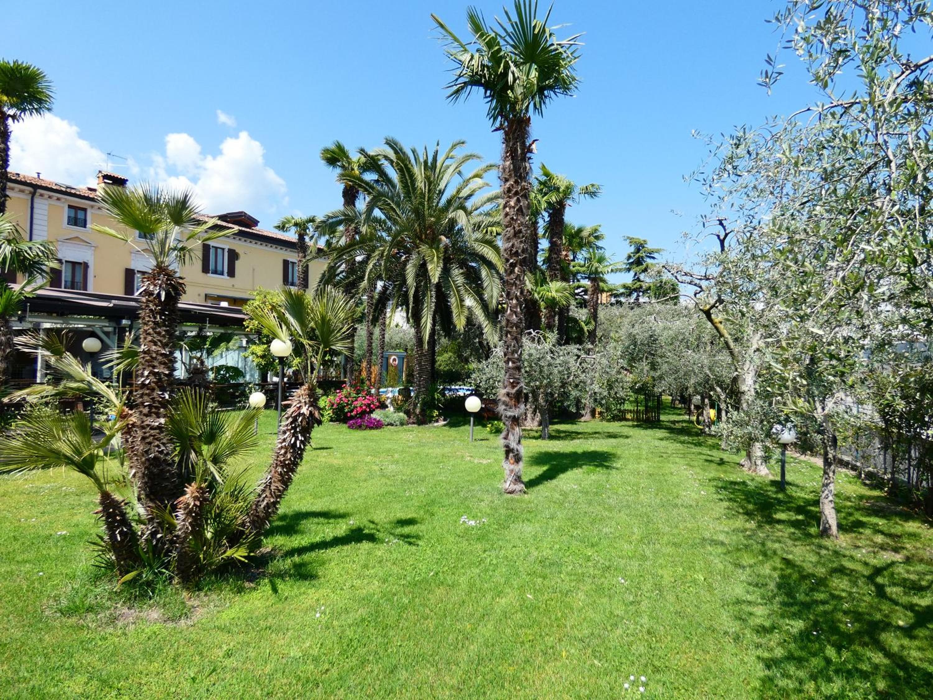 Residence Villa degli Aranci, Riva del Garda, photo 5