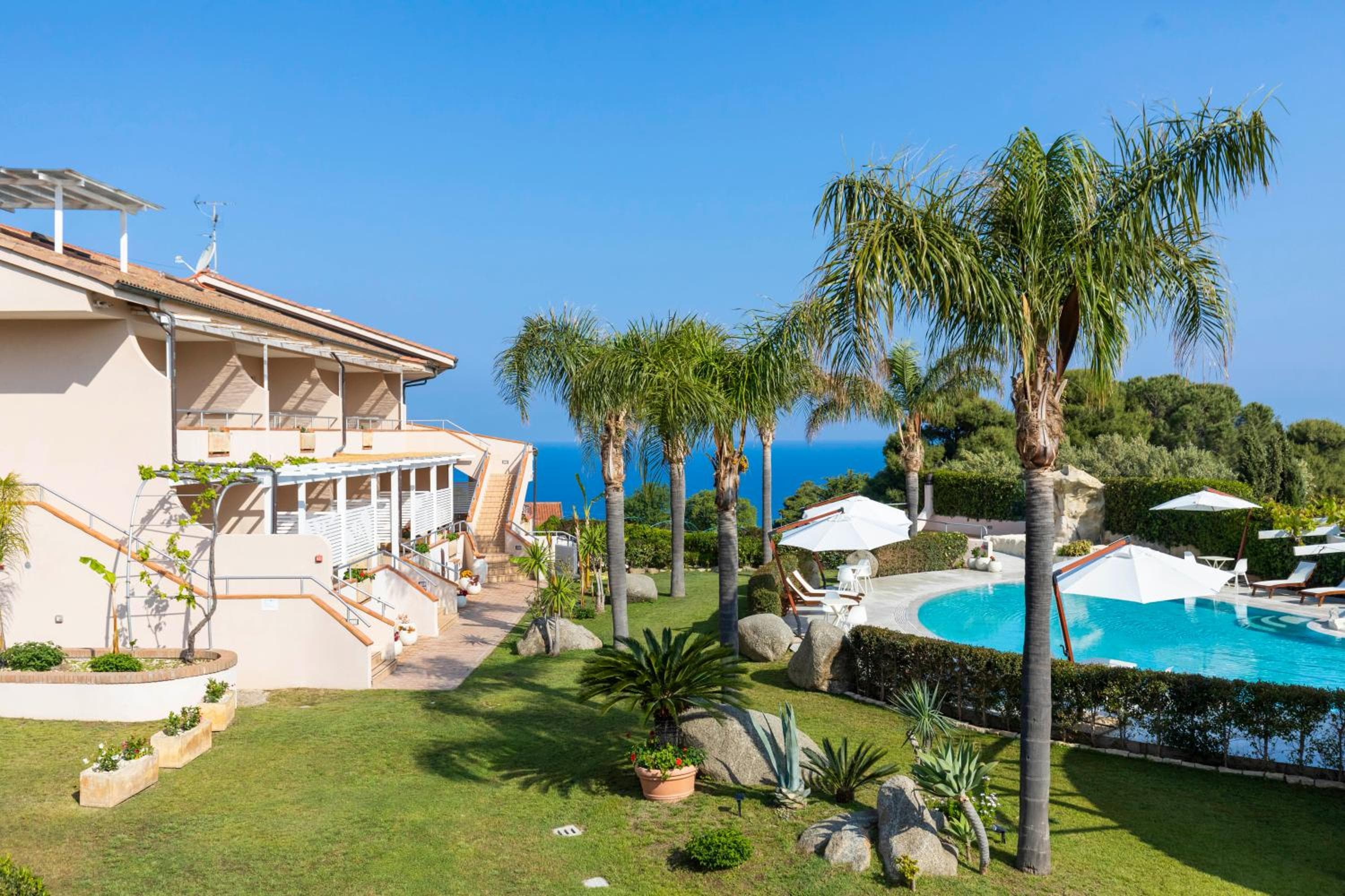 L' Arcobaleno Resort, Capo Vaticano