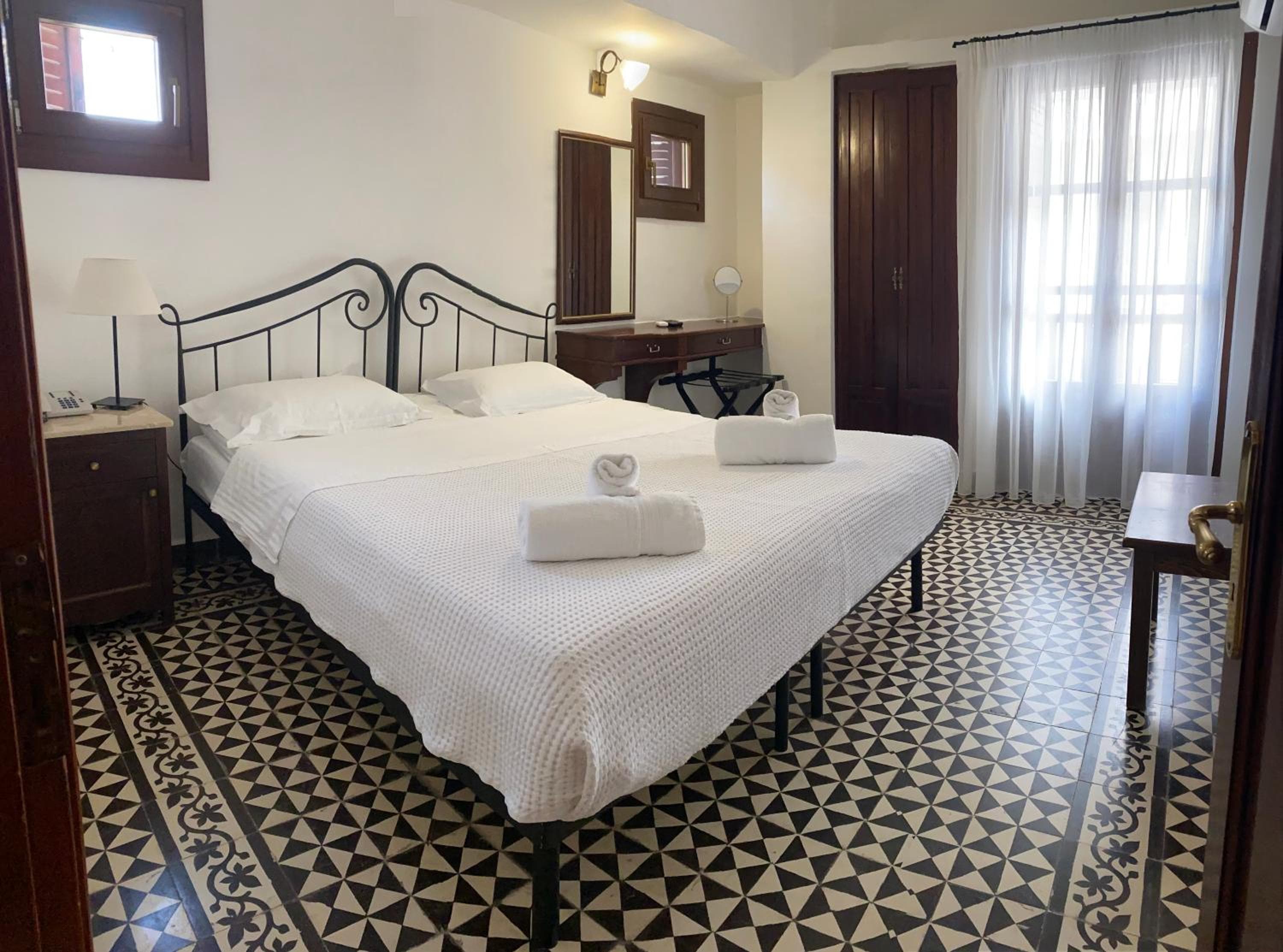 Palazzo Arhontiko Apartments, Agios Nikolaos, photo 3