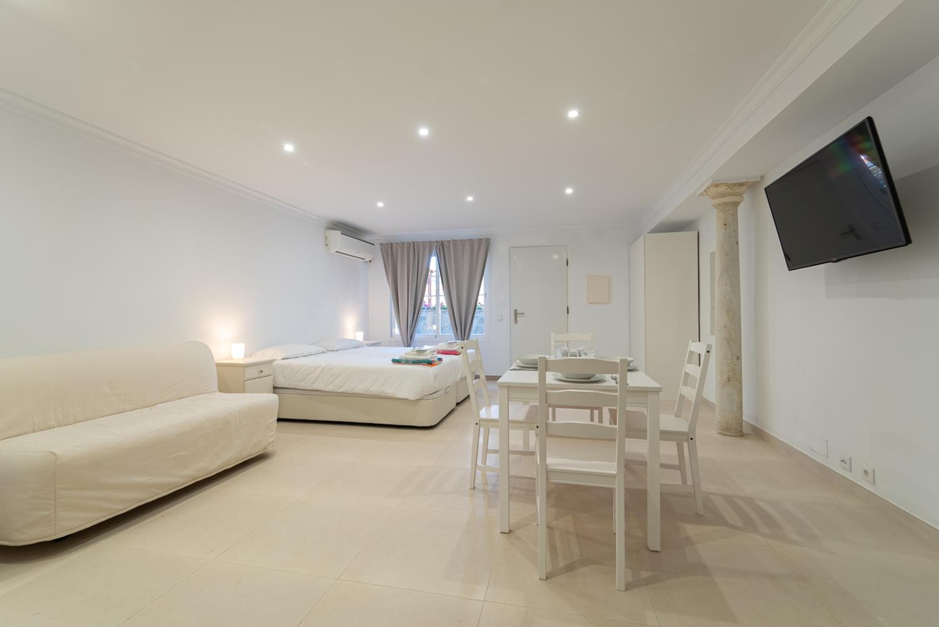 CASADELMAR Marbella 24 APARTAMENTOS VACACIONALES, Marbella, photo 2