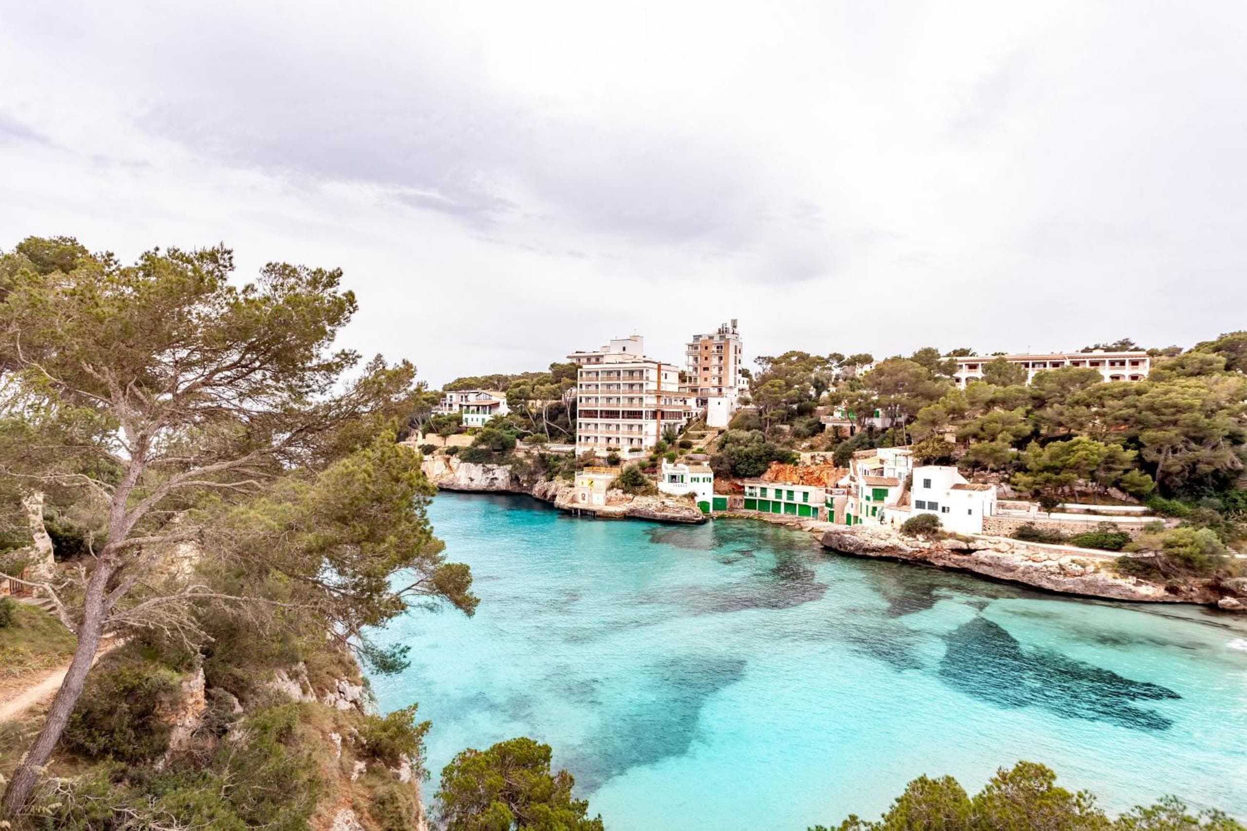 Building at Apartamentos Drac by dracmallorca