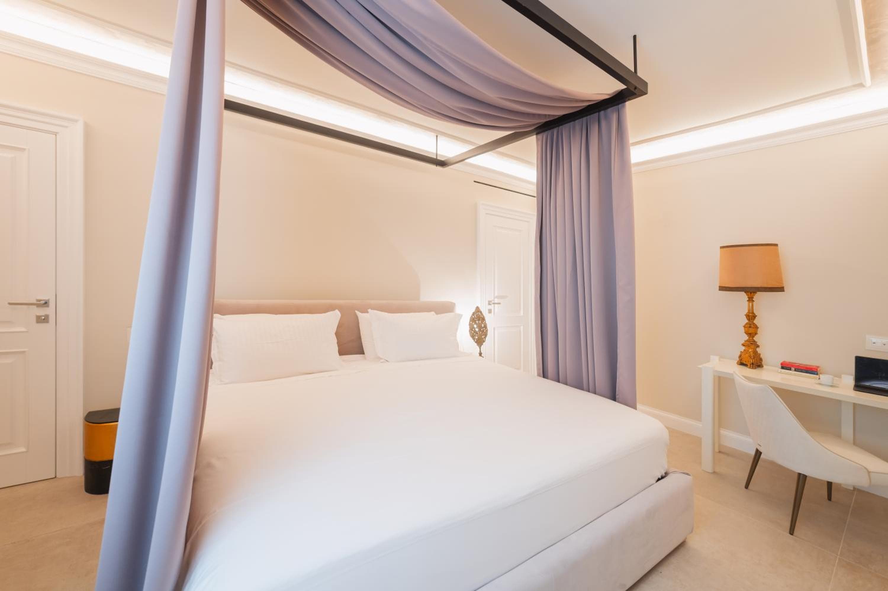 Naxi Suites, Taormina