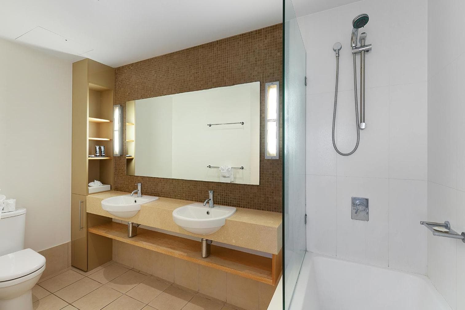 The Boathouse Apartments, Airlie Beach, photo 6