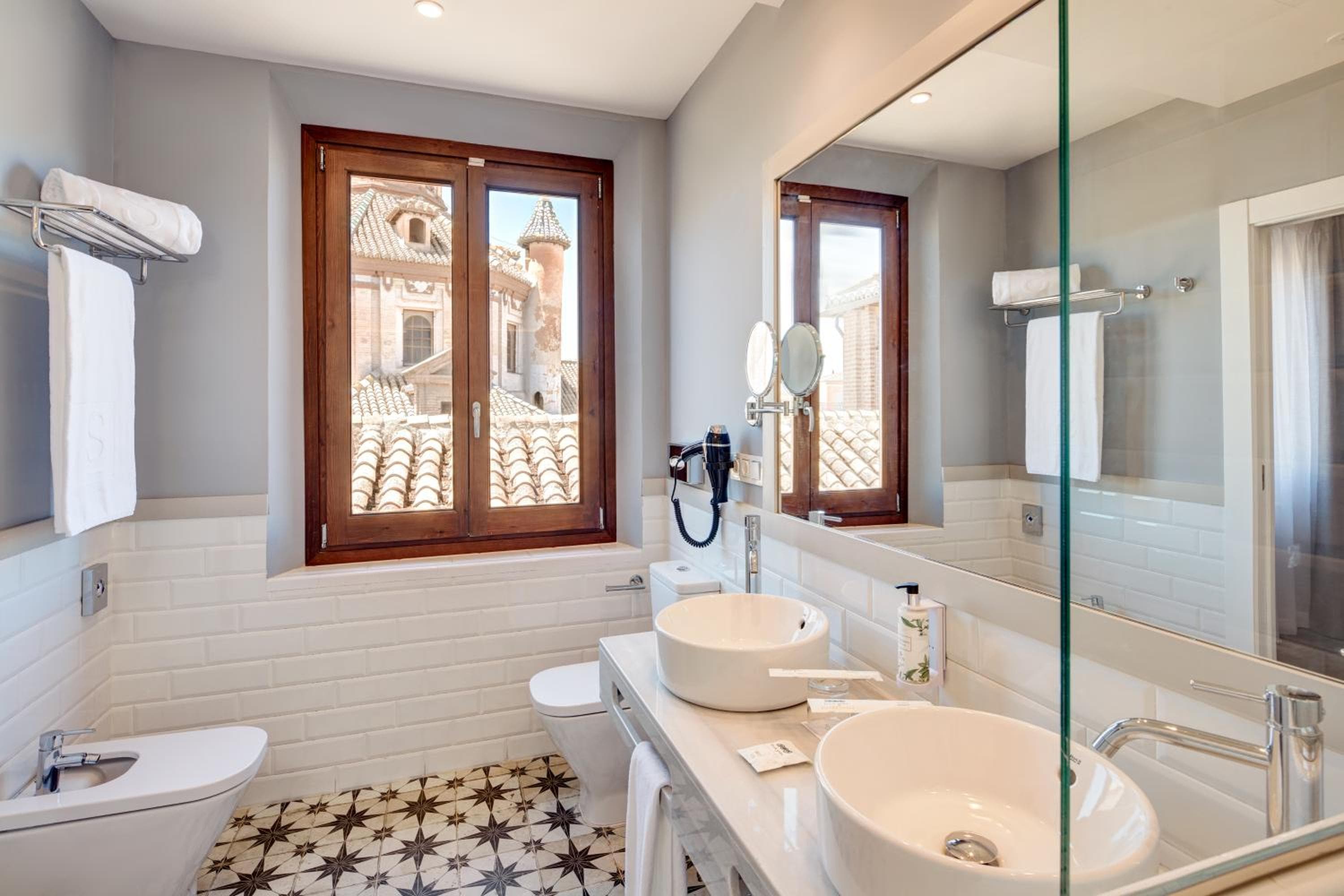 Sercotel Granada Suites, Granada, photo 4