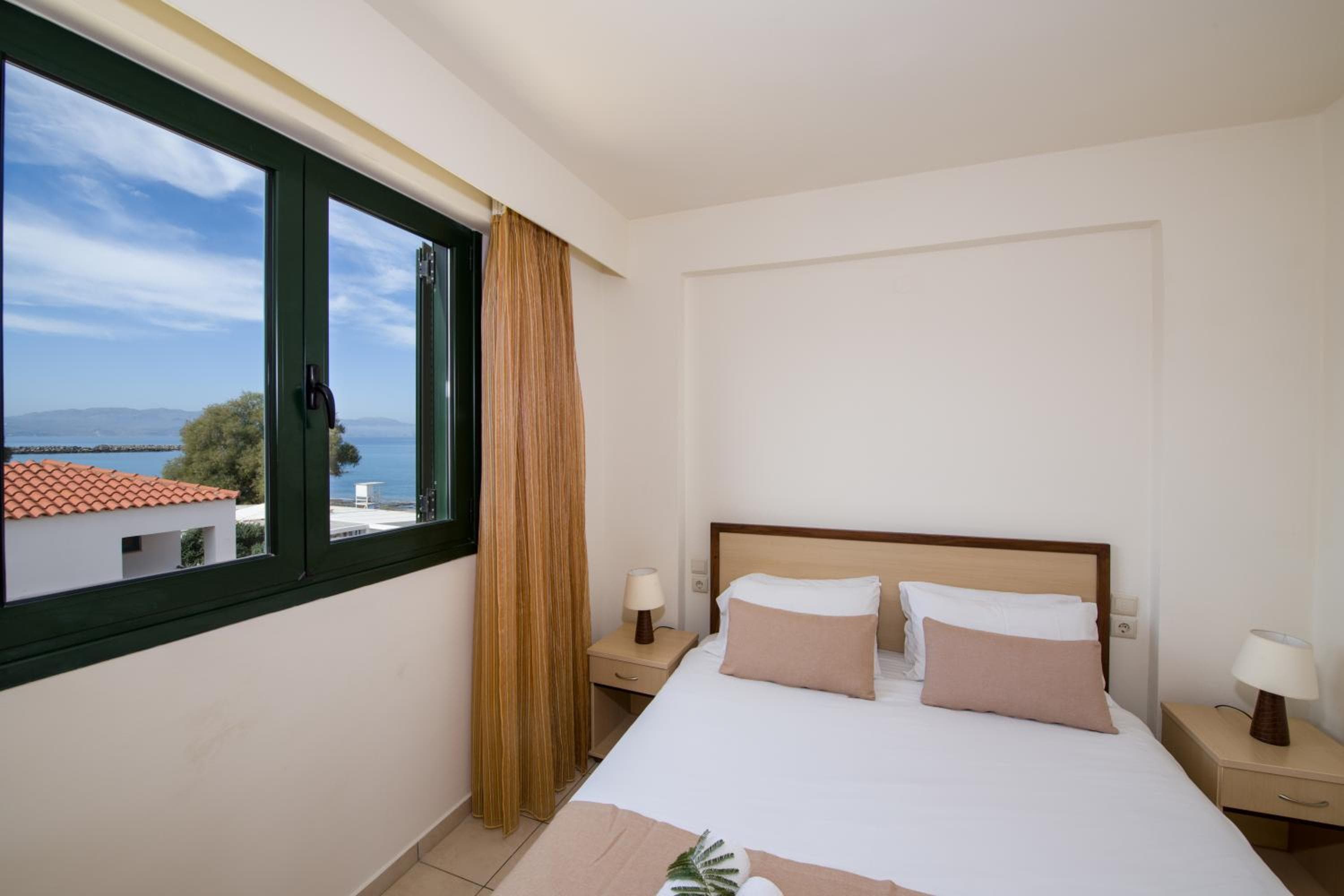 Margarita Beach Hotel, Agia Marina Nea Kydonias, photo 2