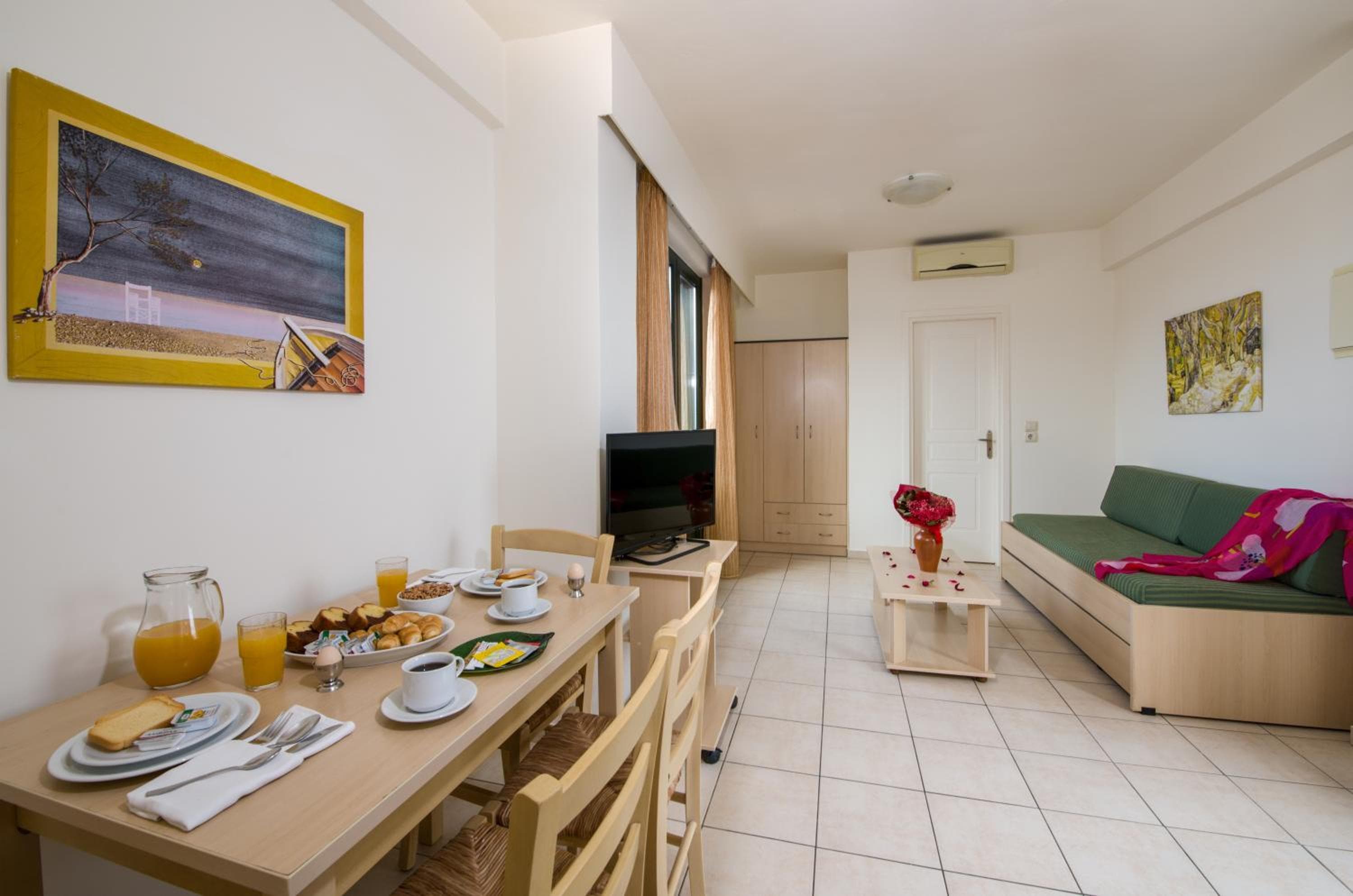 Margarita Beach Hotel, Agia Marina Nea Kydonias, photo 6