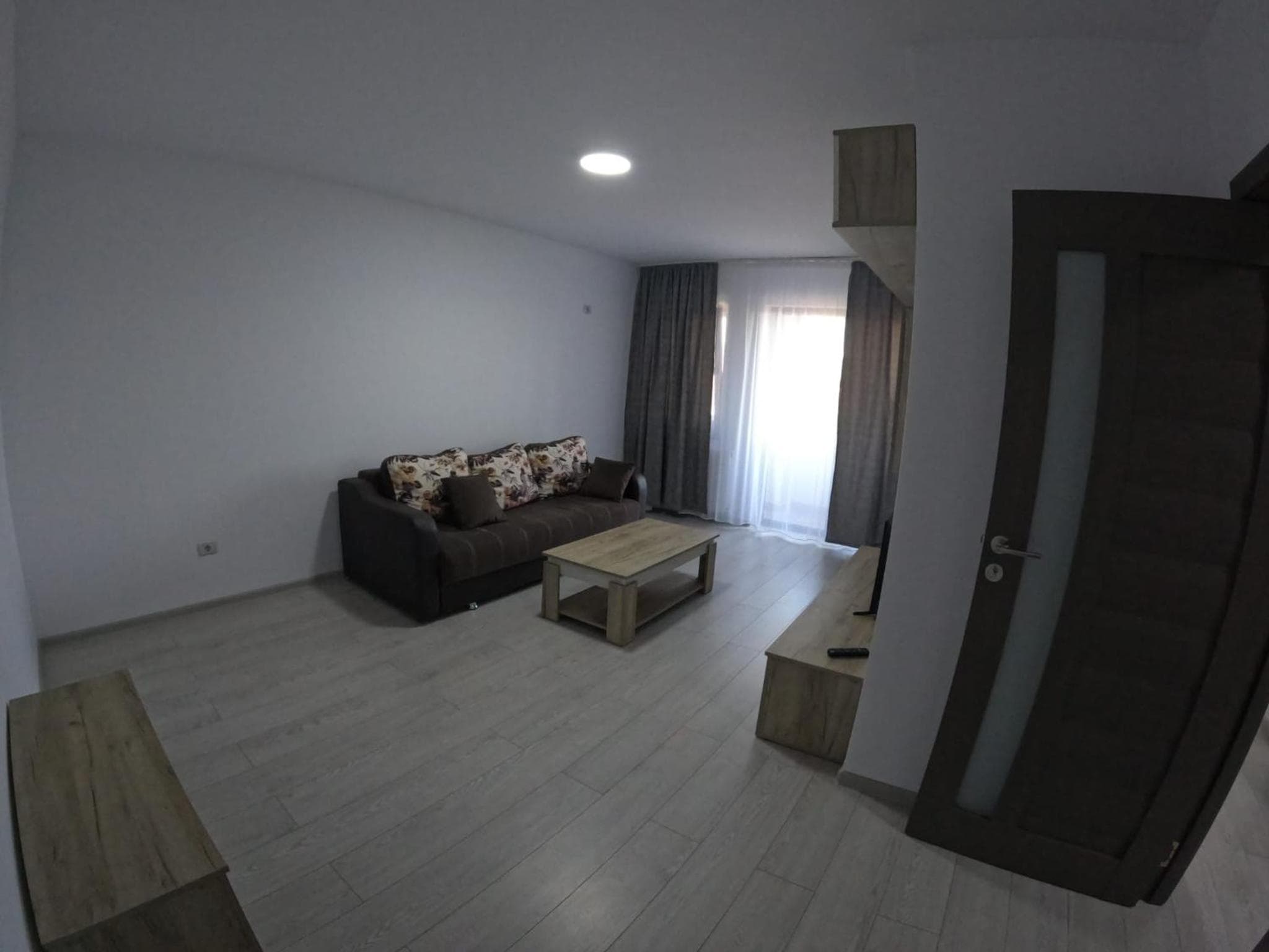 Cazare bloc nou ultracentral, Râmnicu Vâlcea, photo 2