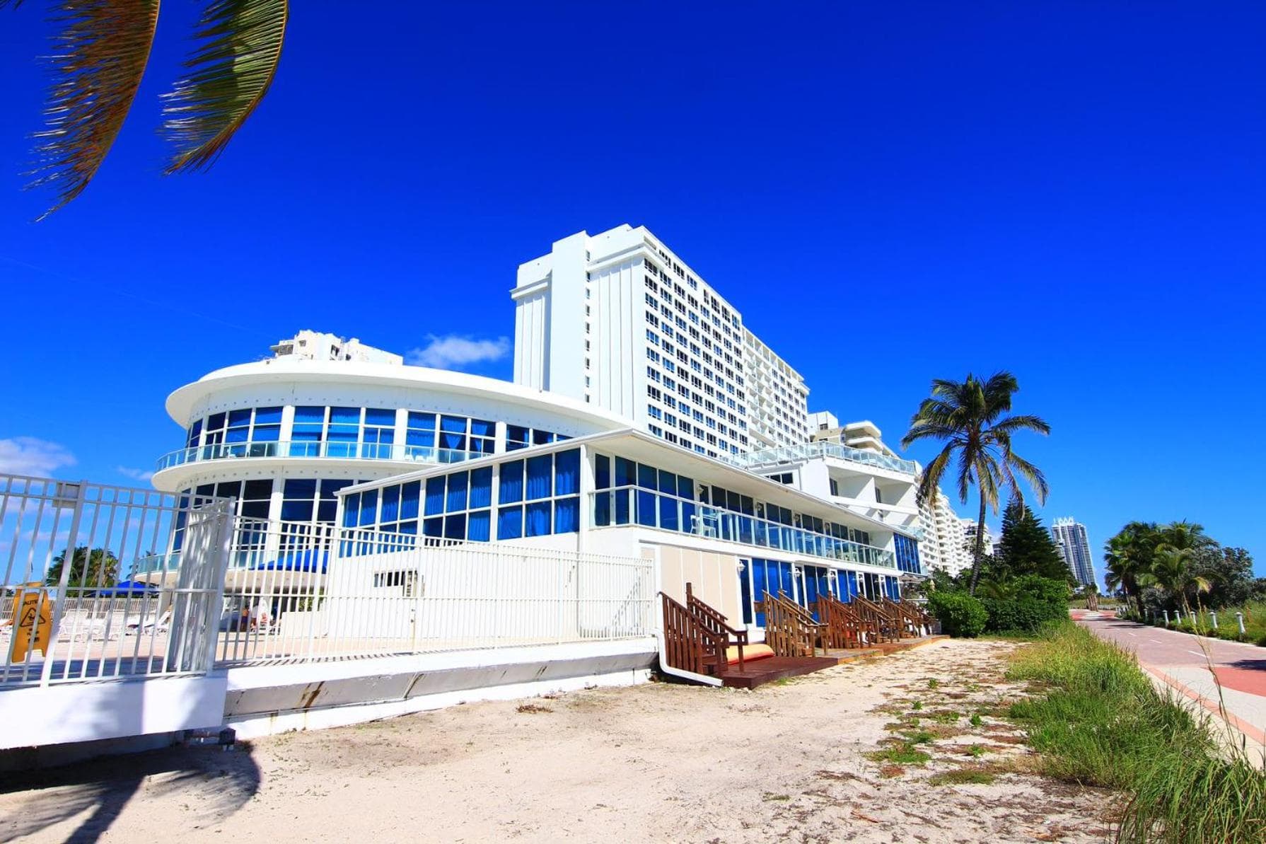Miami Beach Apartments by MiaRentals, Miami Beach