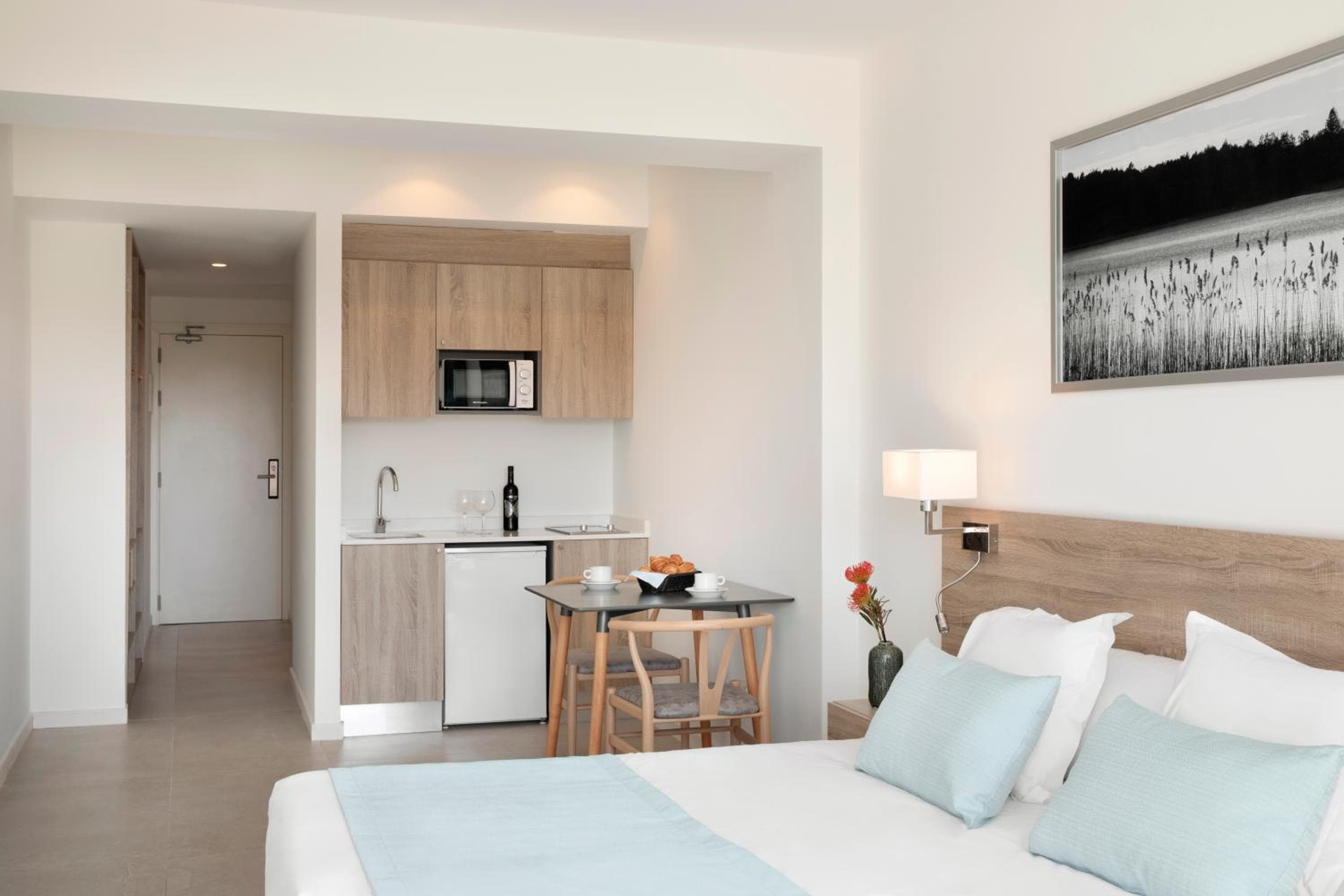 Aparthotel Marina Drach, Porto Cristo, photo 2