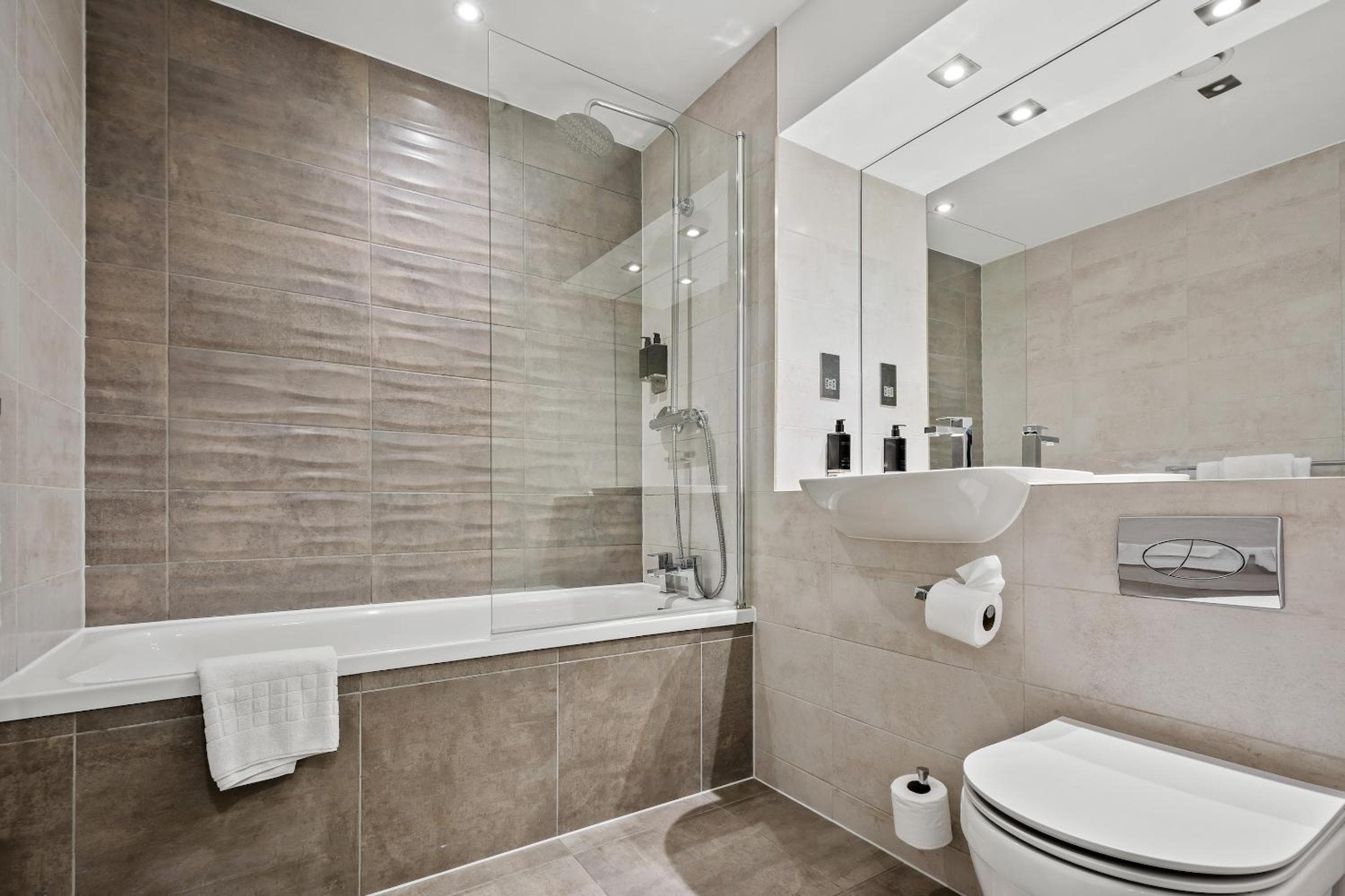 Roomzzz London Stratford, London, photo 4