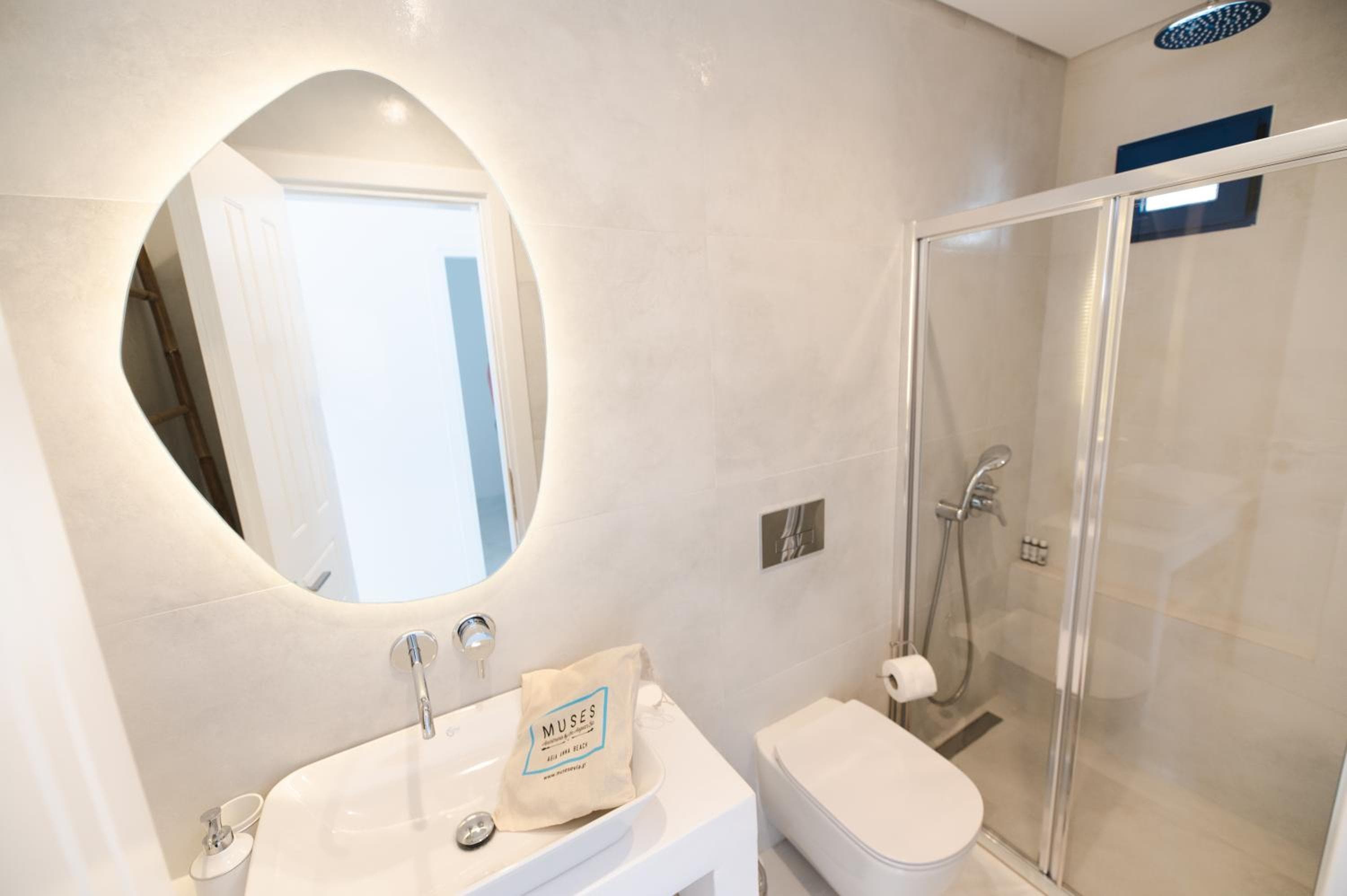 Muses Apartments, Ayia anna, photo 4