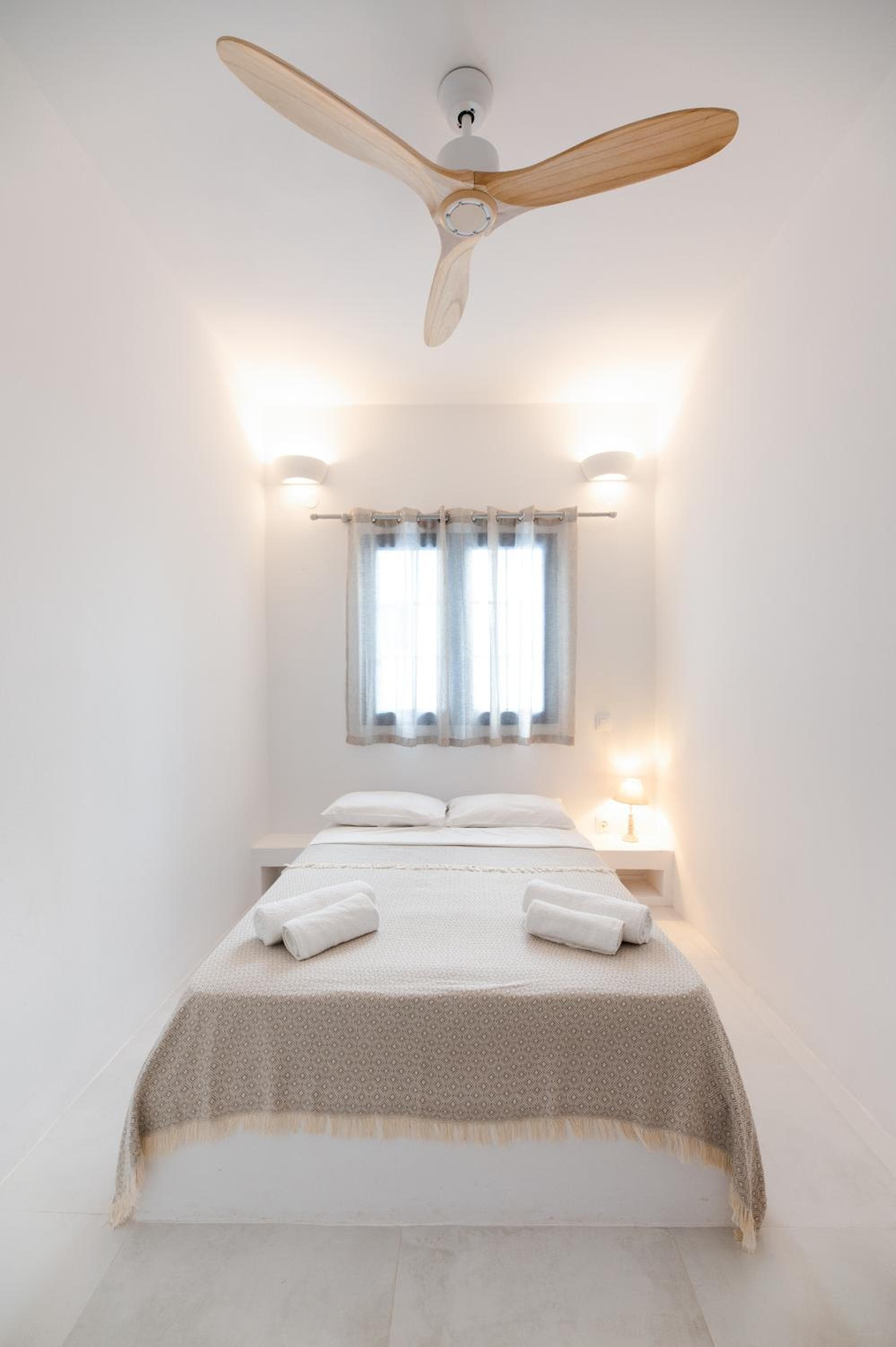 Muses Apartments, Ayia anna