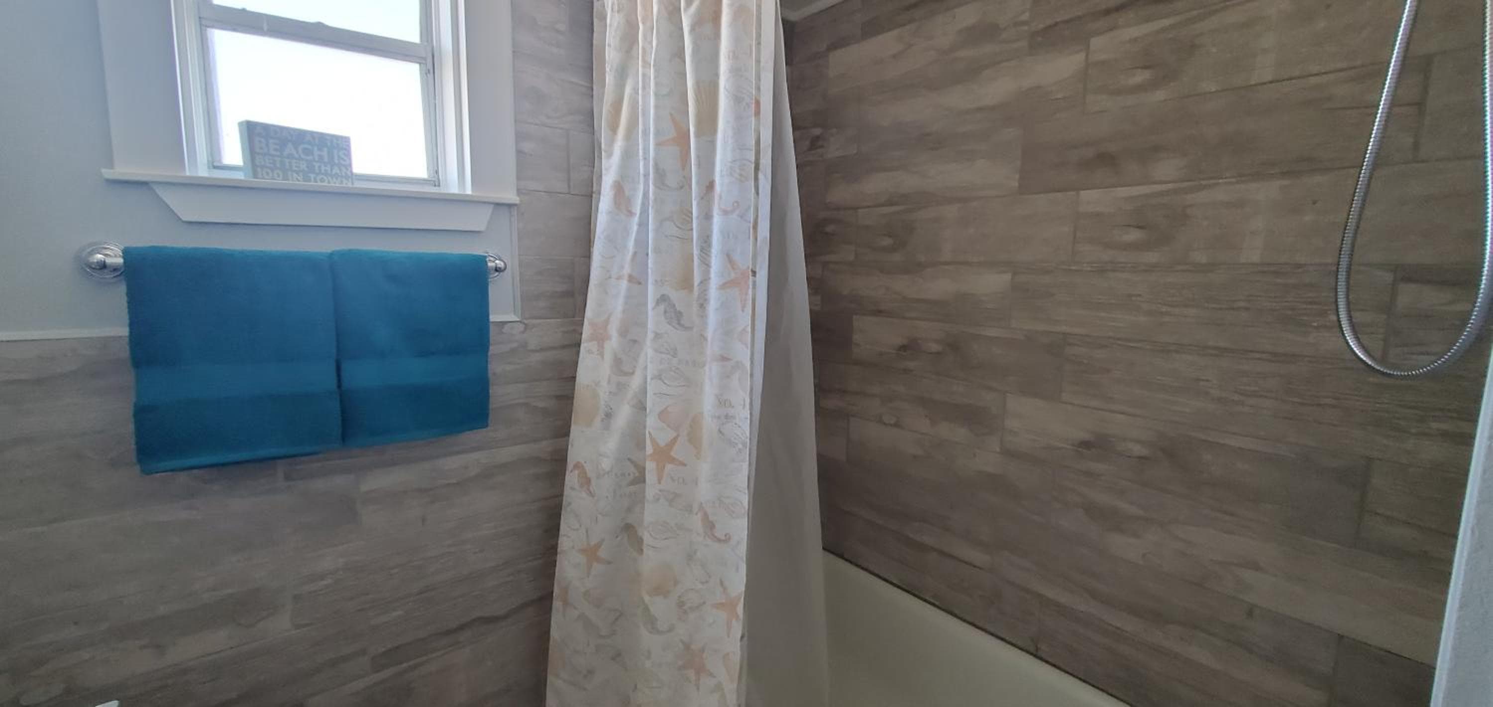 Turquoise Beach Retreat with Amazing pools -King bed, Daytona Beach, photo 3