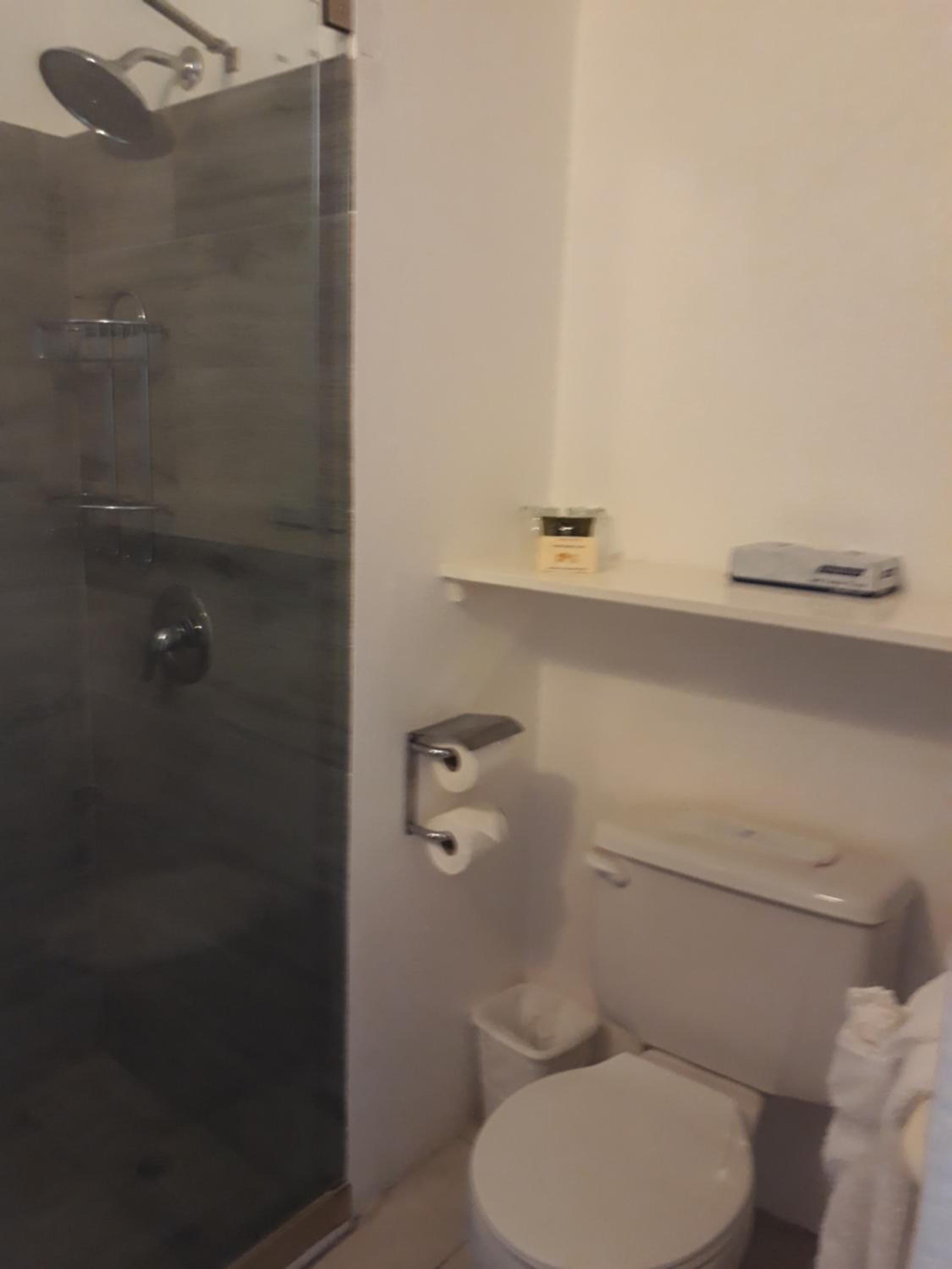 Tropical Sunset Beach Apartment Hotel, Saint James, photo 2