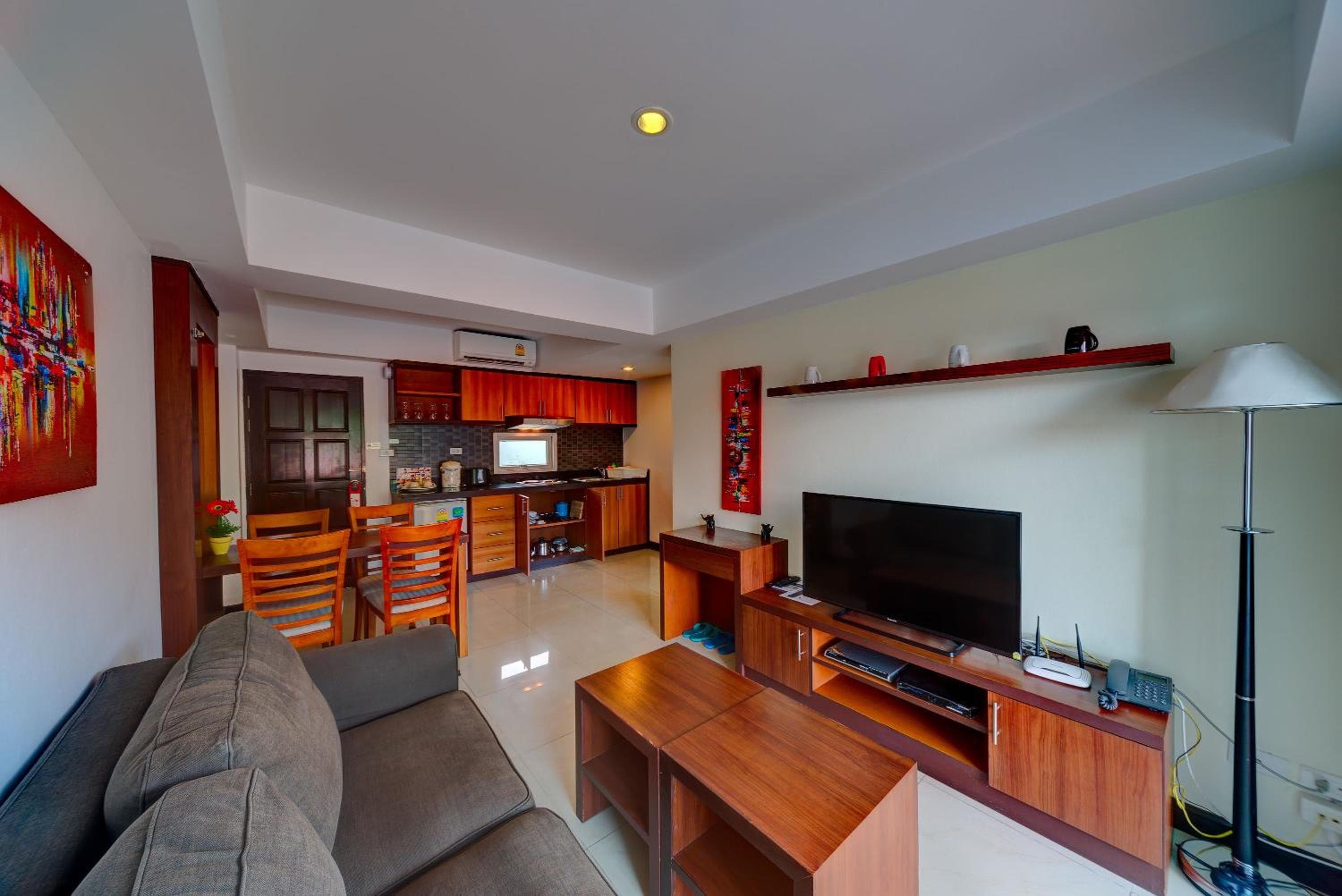 Krabi Apartment Hotel, Ao Nang Beach, photo 4