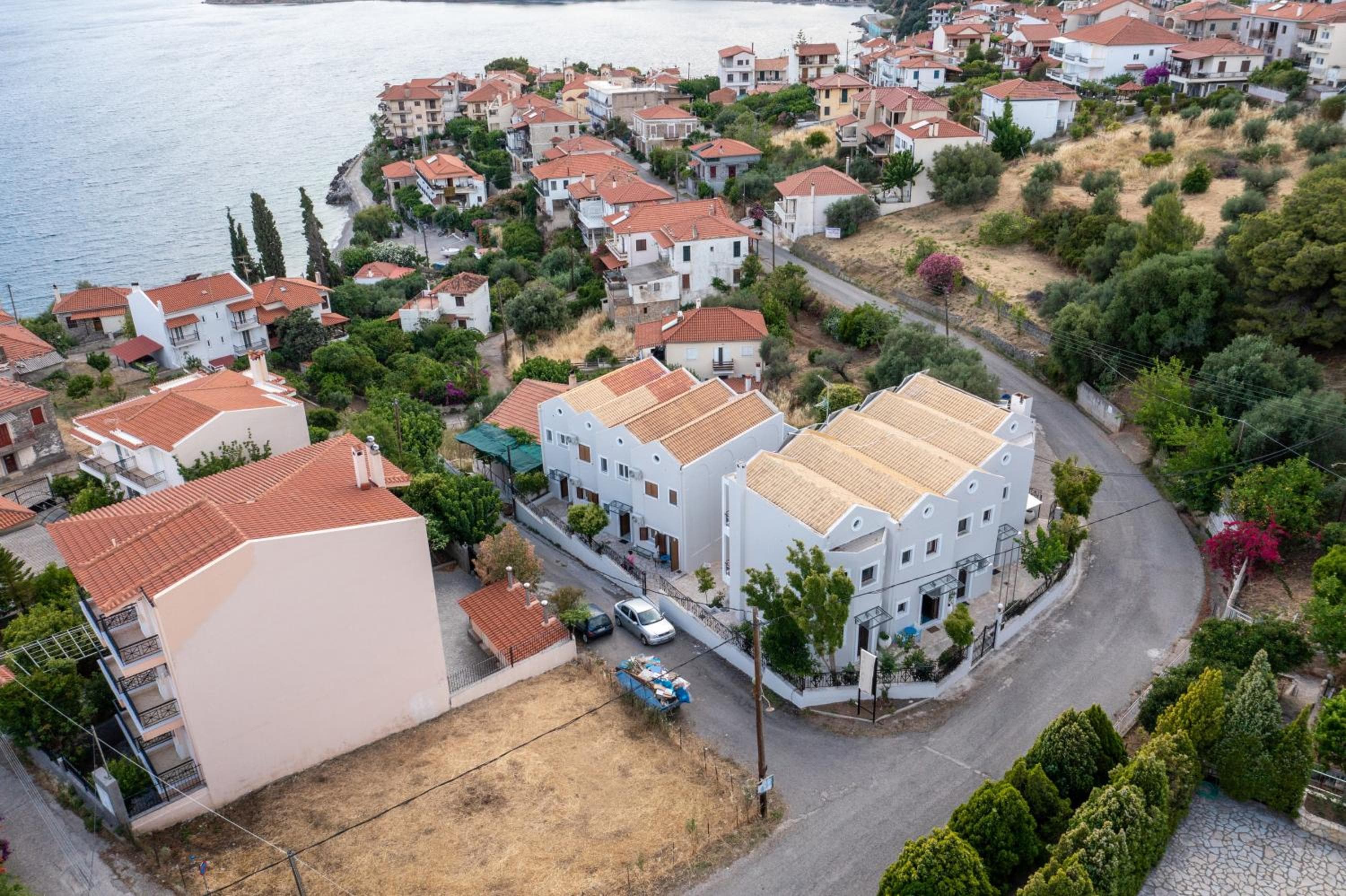 Abbey Resort, Monastiraki
