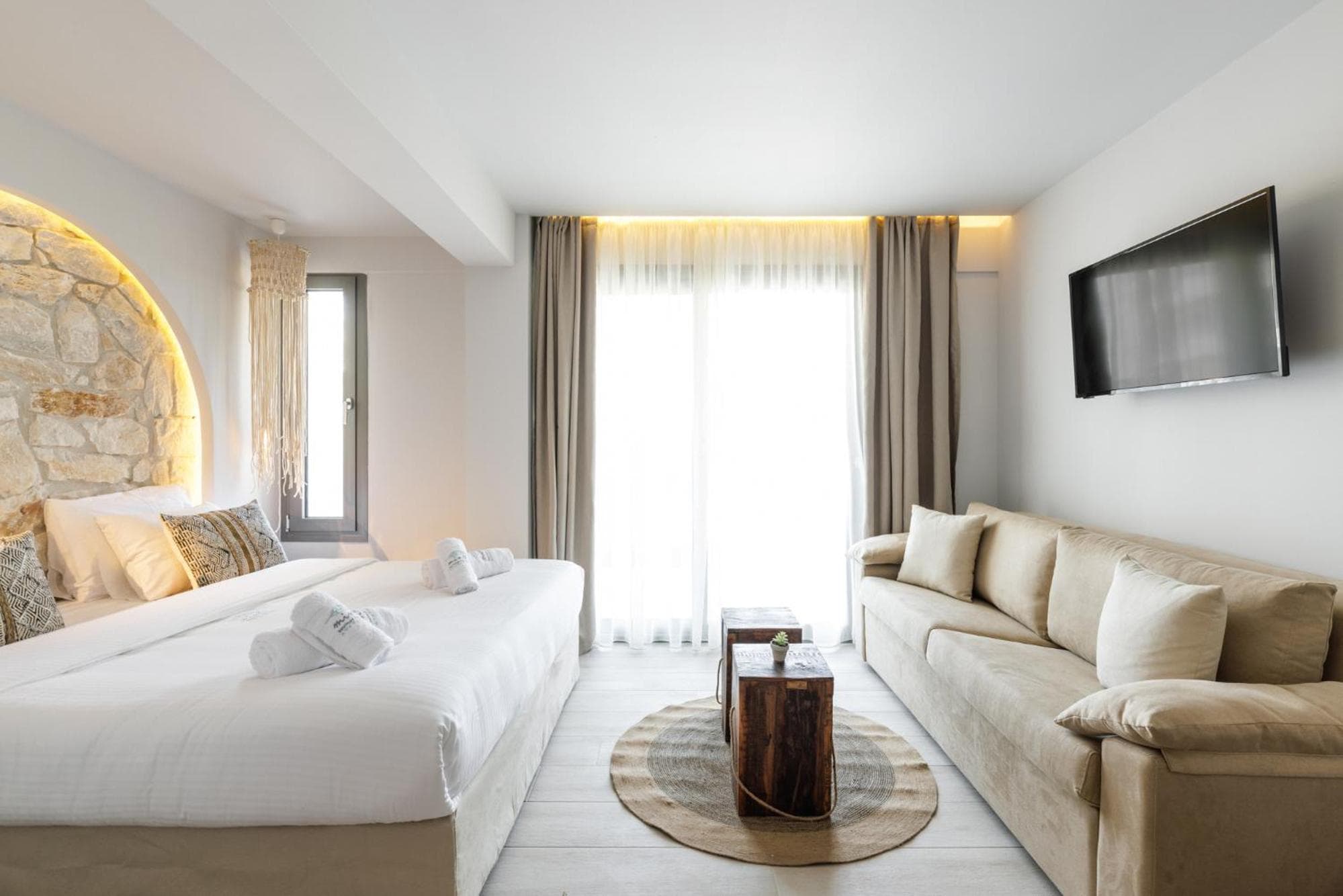 Amalthia Luxury Suites, Polykhrono, photo 3