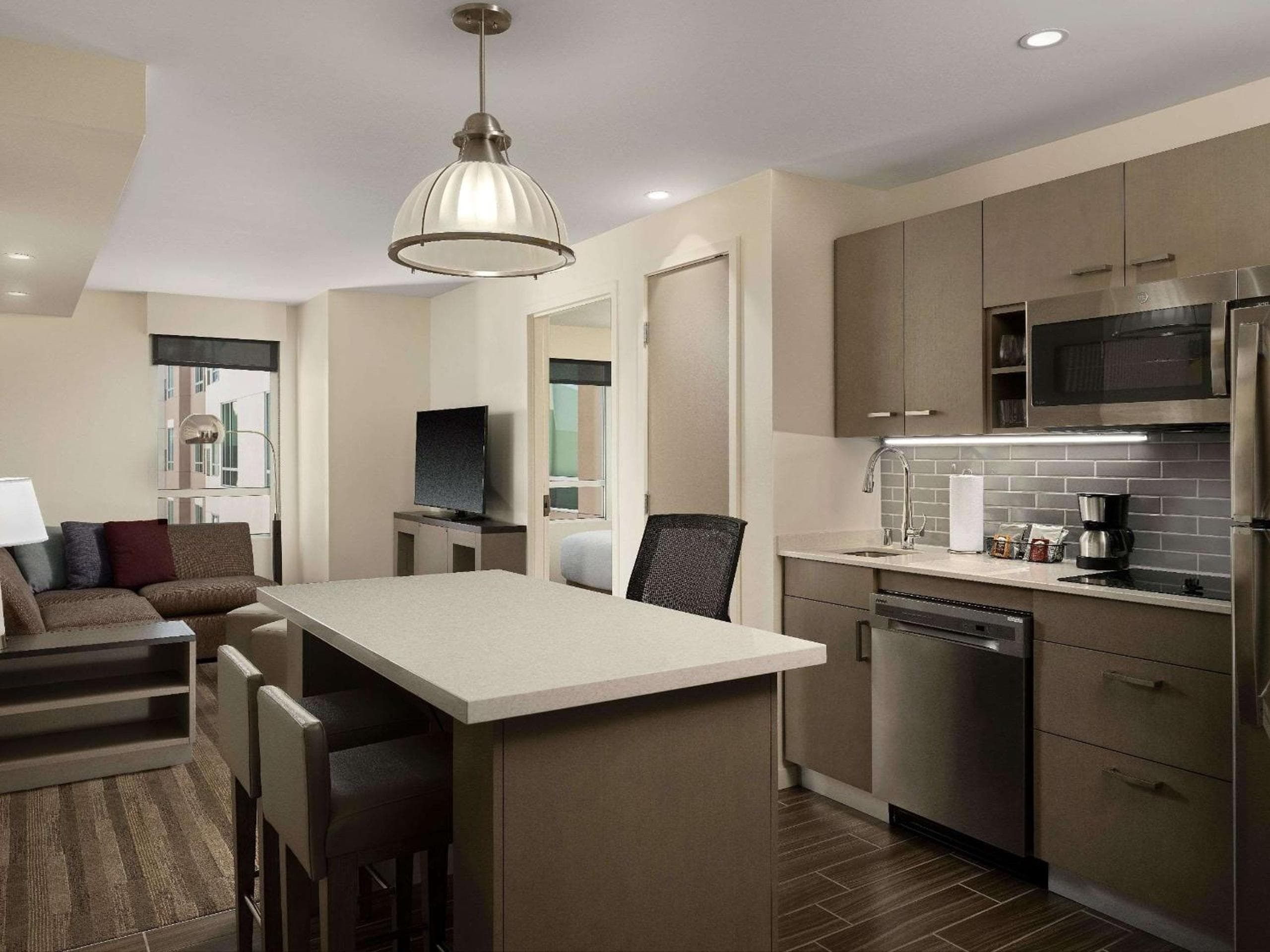 Hyatt House LA - University Medical Center, Los Angeles, photo 2